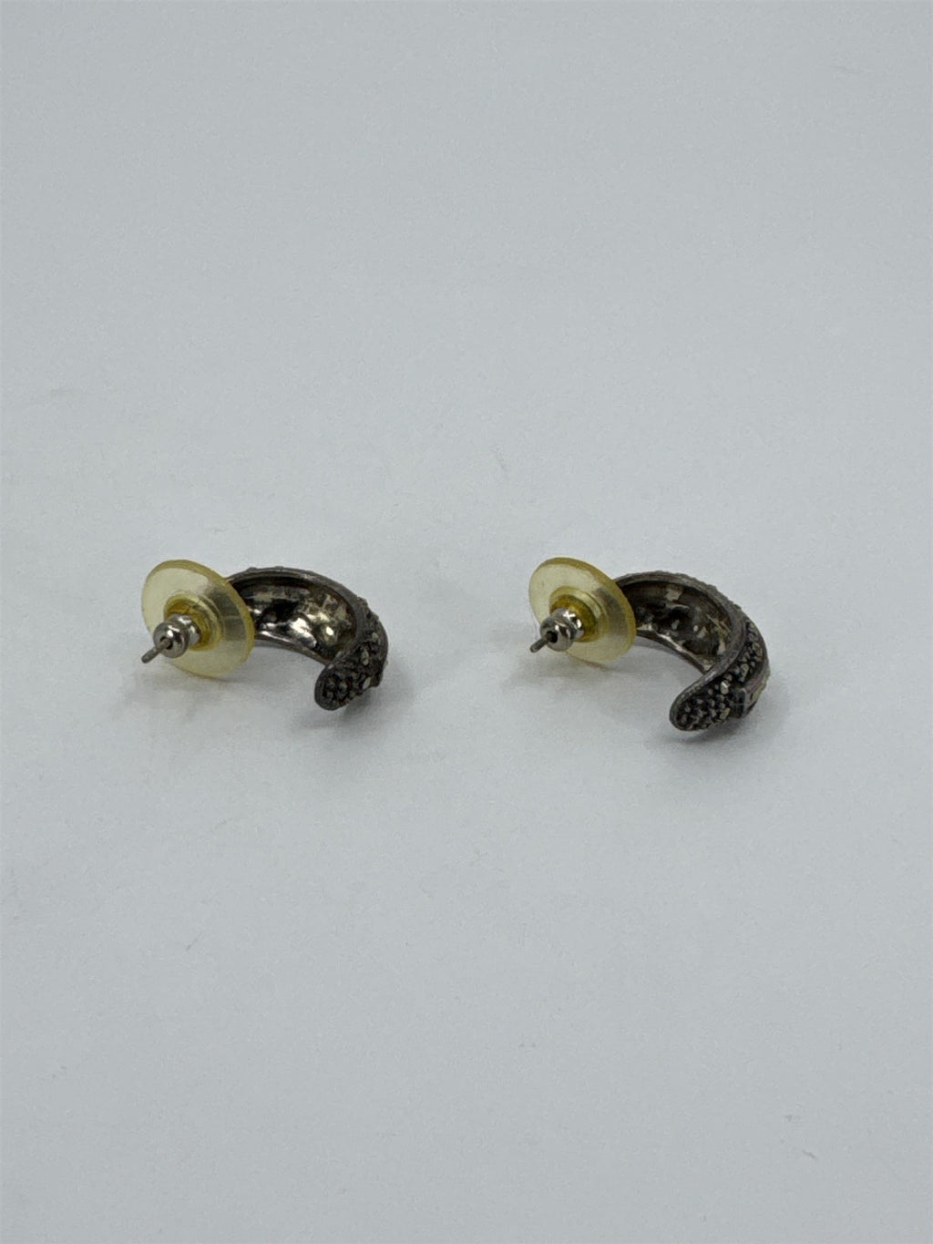 Vintage Silver Tone Sparking Gold Shining Retro Pin Earrings Costume Jewelry