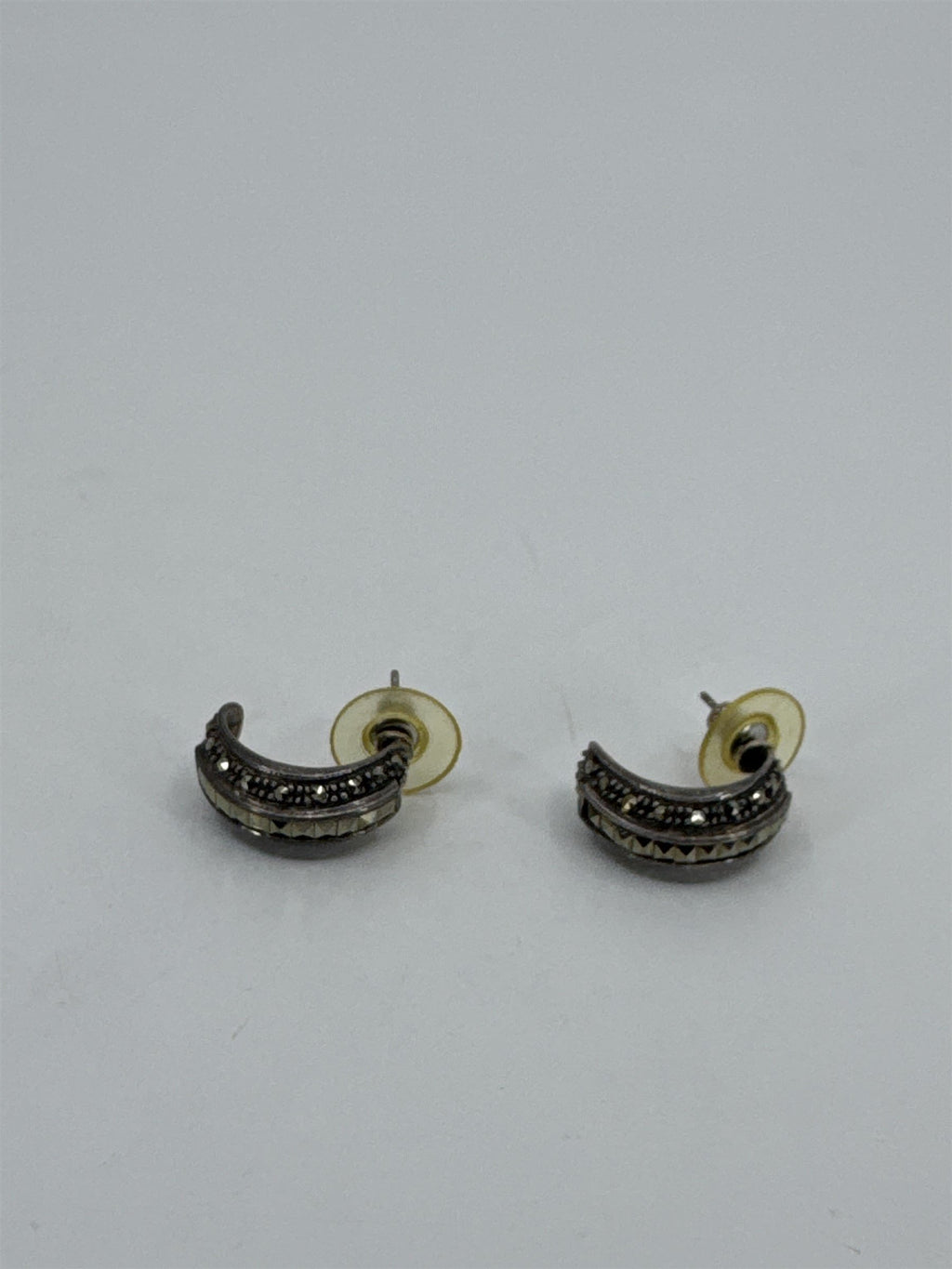 Vintage Silver Tone Sparking Gold Shining Retro Pin Earrings Costume Jewelry