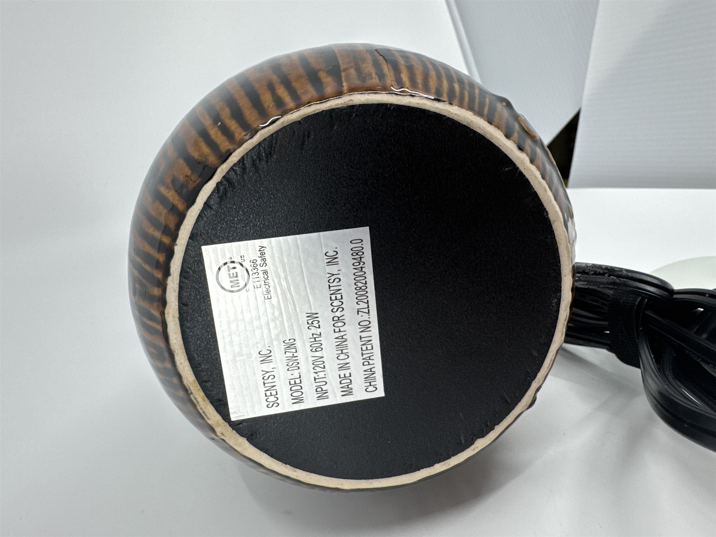 Scentsy Zingana Black Brown Stripes Wood-Grain Rustic Wax Warmer Heater WORKS