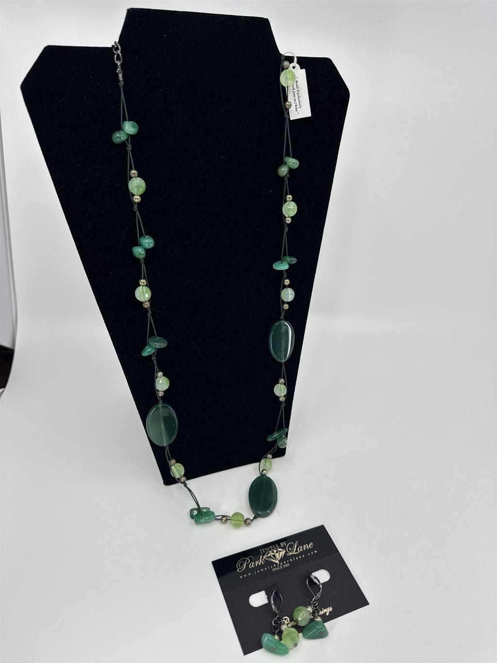 Jewels by Park Lane Necklace and Earrings Set Green Beads Faux Stones