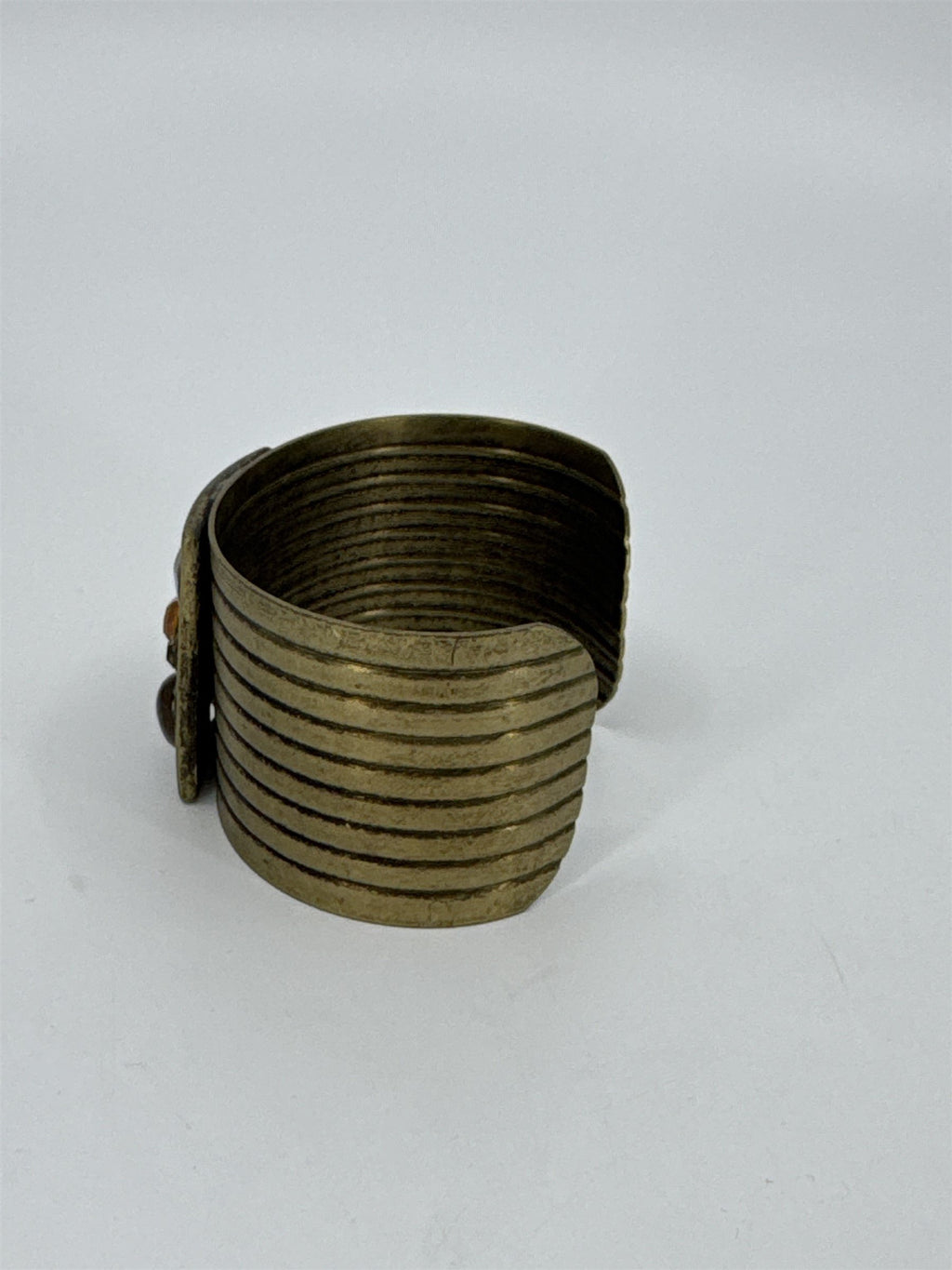 Vintage Brass Bronze Tone Boho Chic Rhinestones Cabochon Ribbed Cuff Bracelet