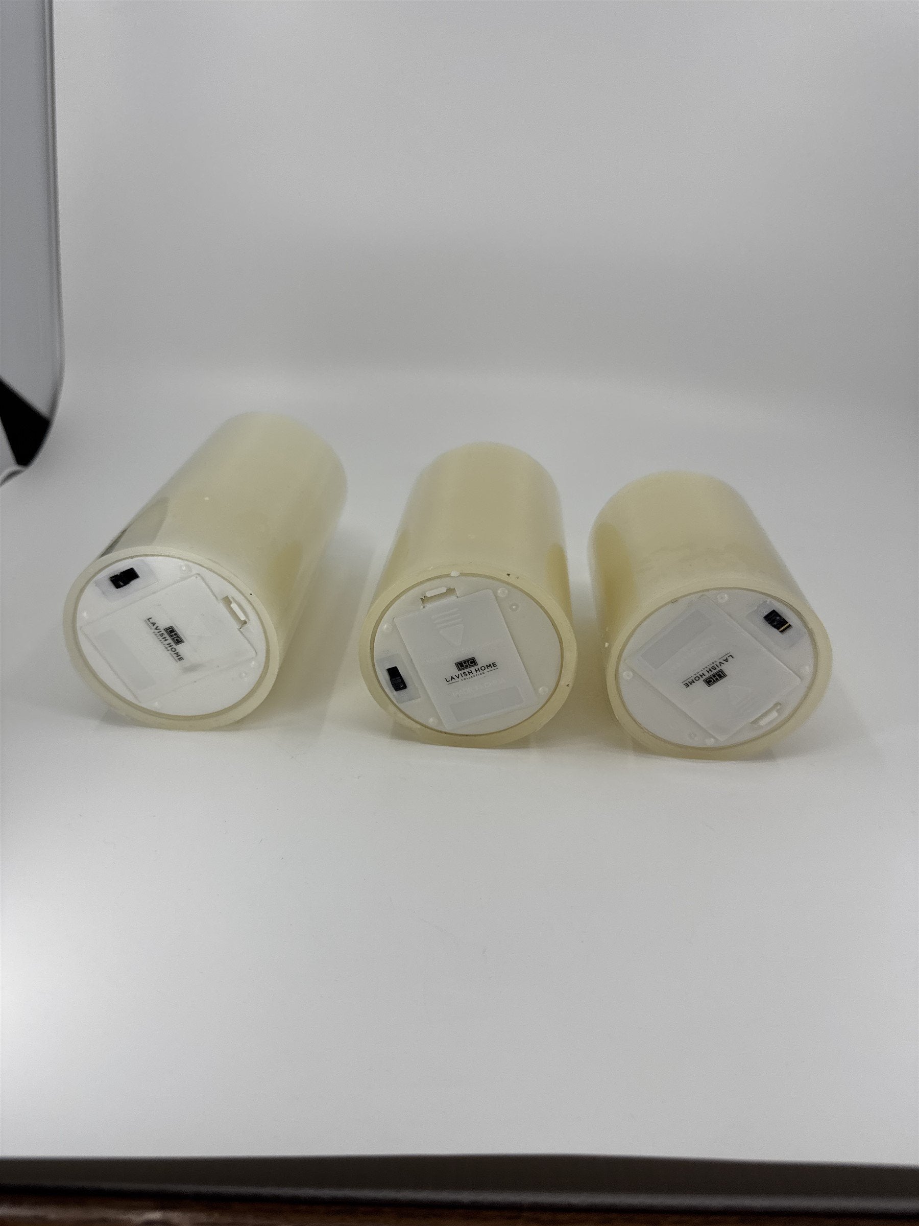 Lavish Home Set of 3 Flameless LED Candles /w Remote and Timer Feature 72-0030W