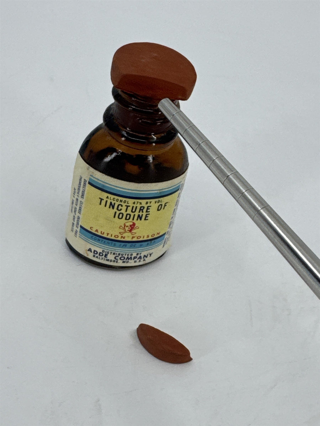 Vintage Tincture of Iodine Bottle Skull & Crossbones ADDE CO. MD **Broken Cap**