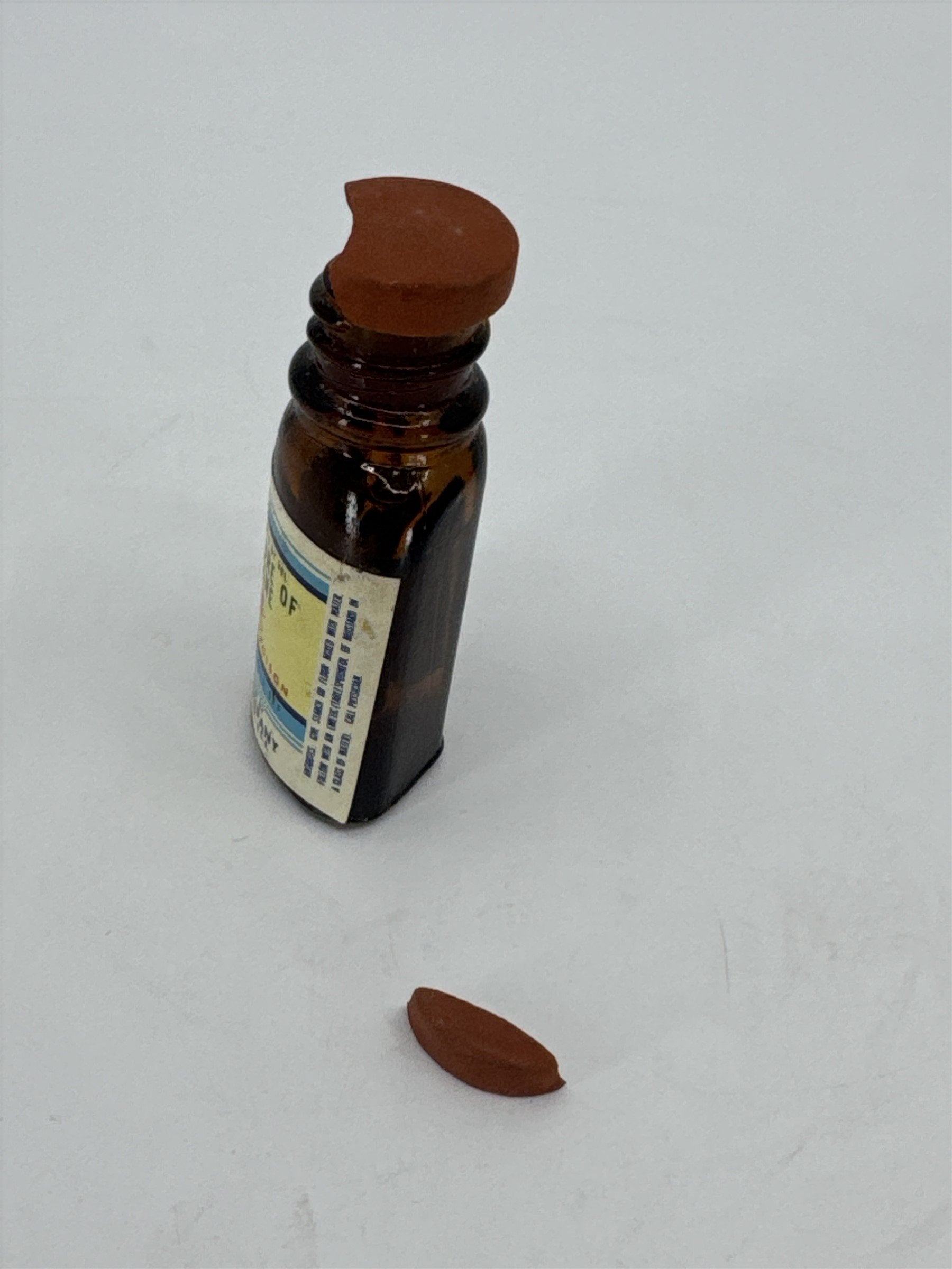 Vintage Tincture of Iodine Bottle Skull & Crossbones ADDE CO. MD **Broken Cap**
