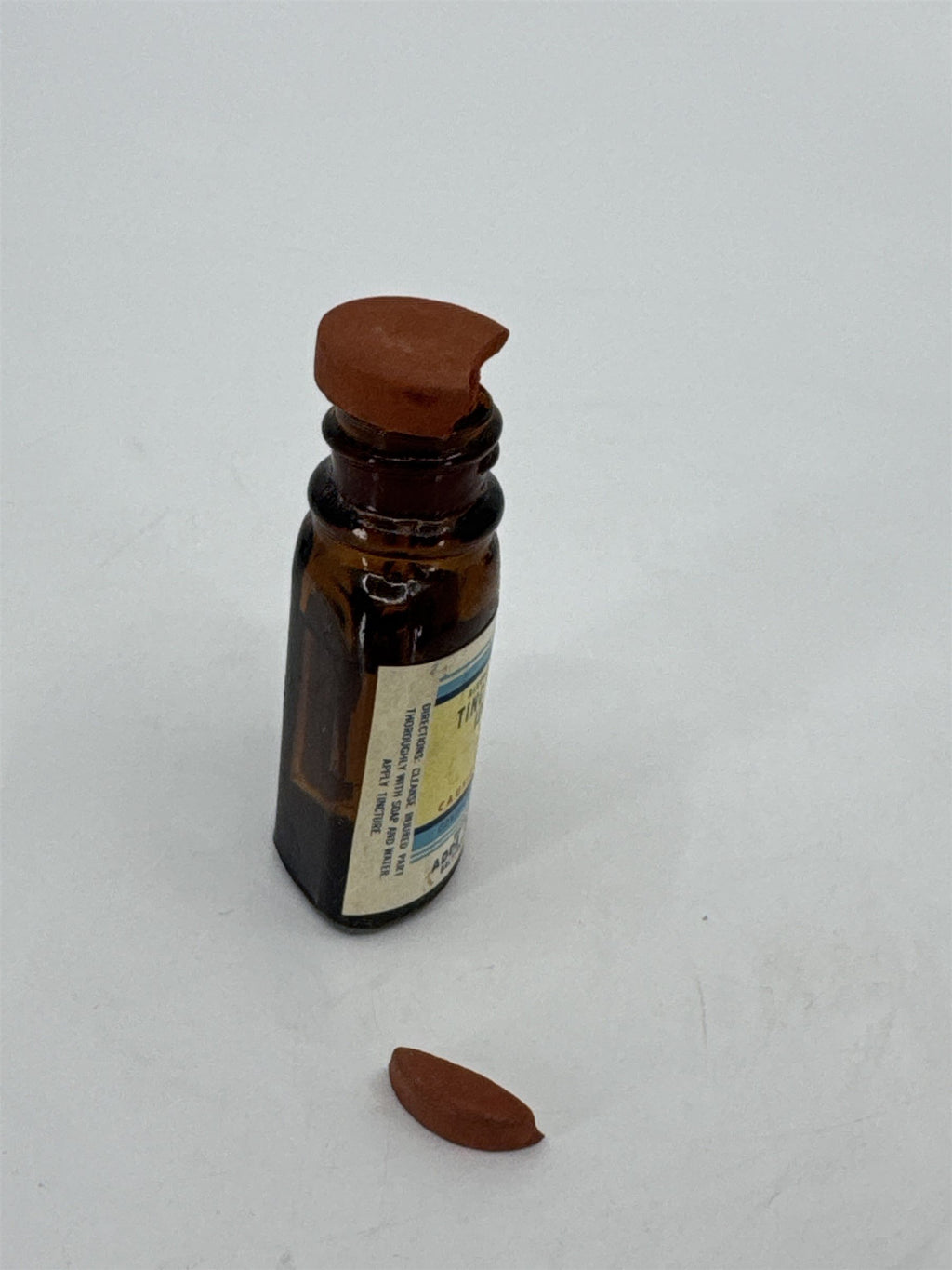 Vintage Tincture of Iodine Bottle Skull & Crossbones ADDE CO. MD **Broken Cap**