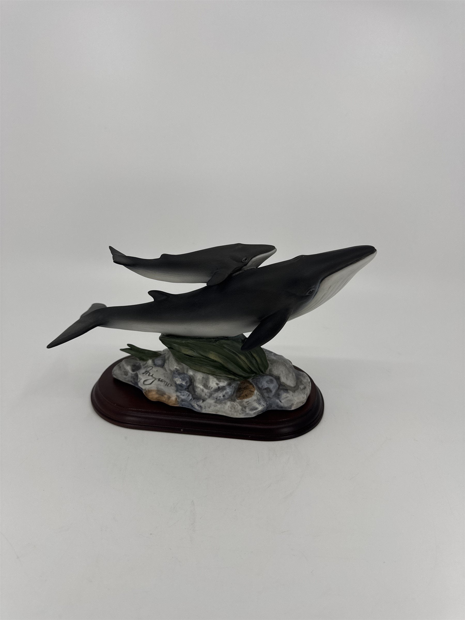Homco Masterpiece Porcelain Figurine Endangered Species Fin Whales /w Wood Base