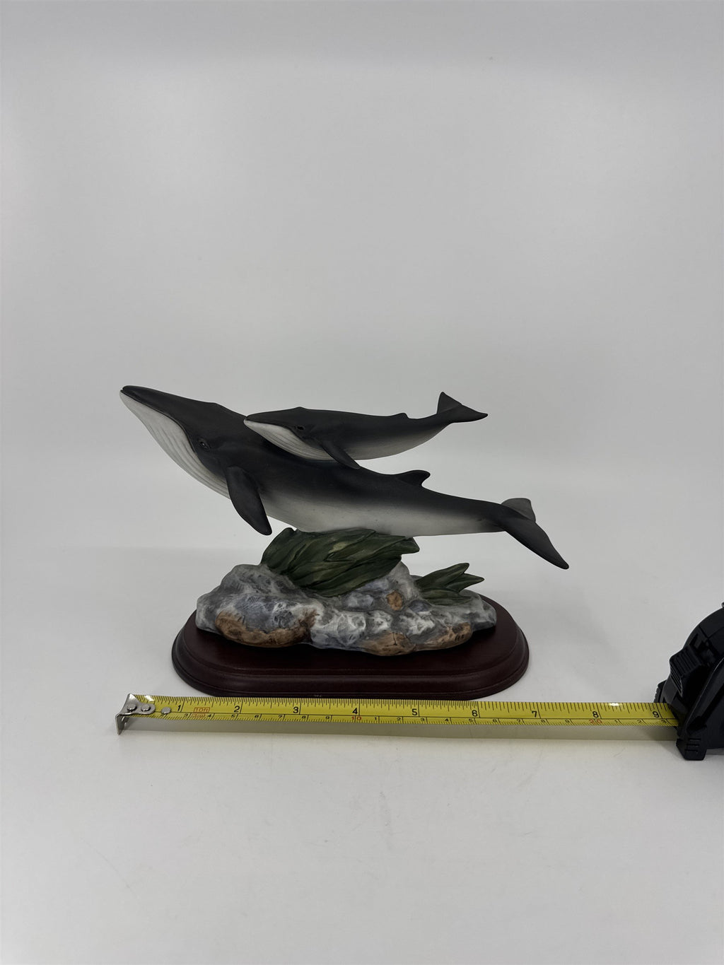 Homco Masterpiece Porcelain Figurine Endangered Species Fin Whales /w Wood Base