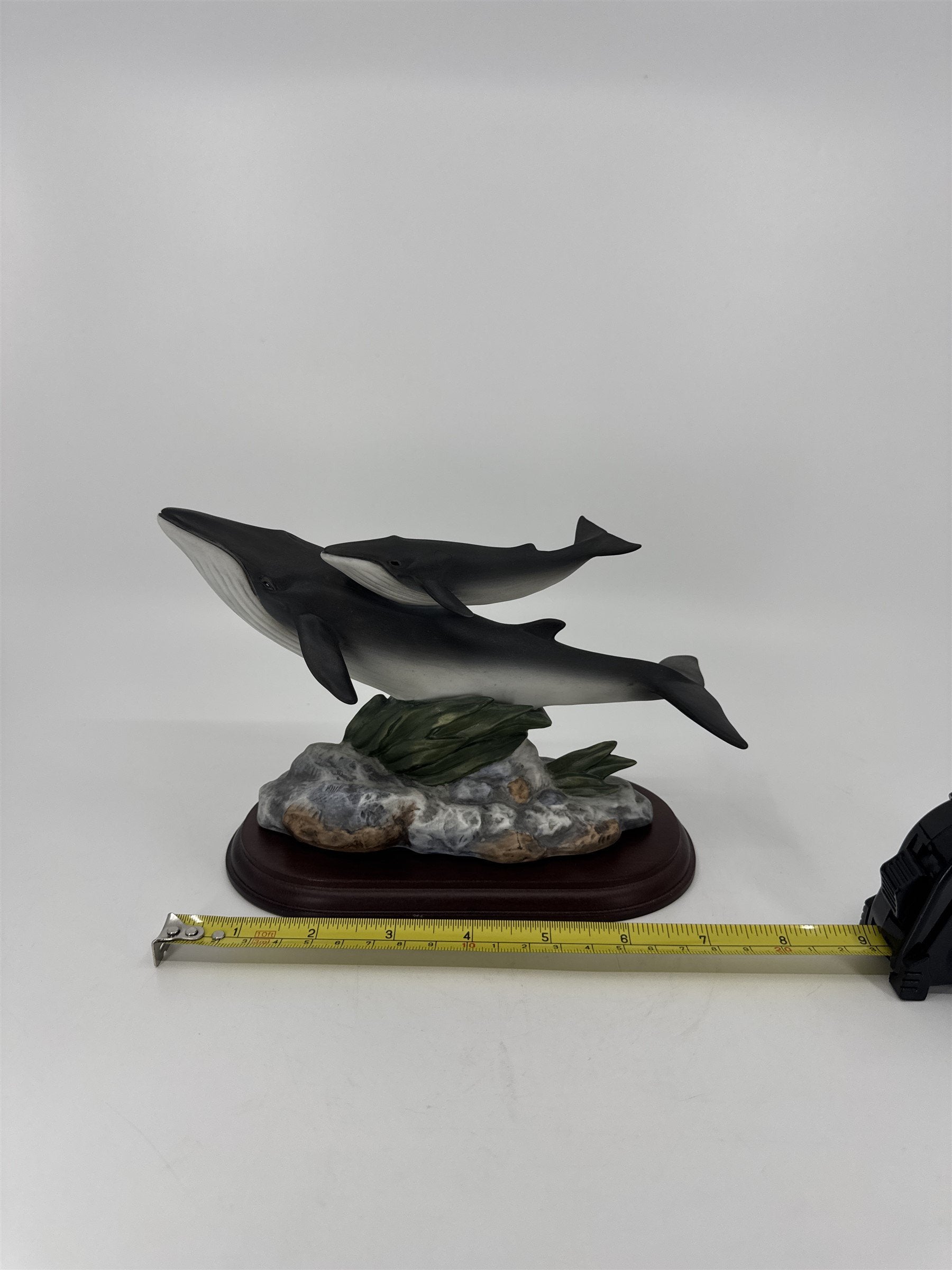 Homco Masterpiece Porcelain Figurine Endangered Species Fin Whales /w Wood Base