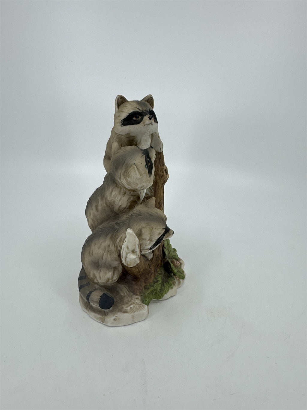 Homco Home Interiors Porcelain Wilderness Figurine 1433 Racoons Family on Log