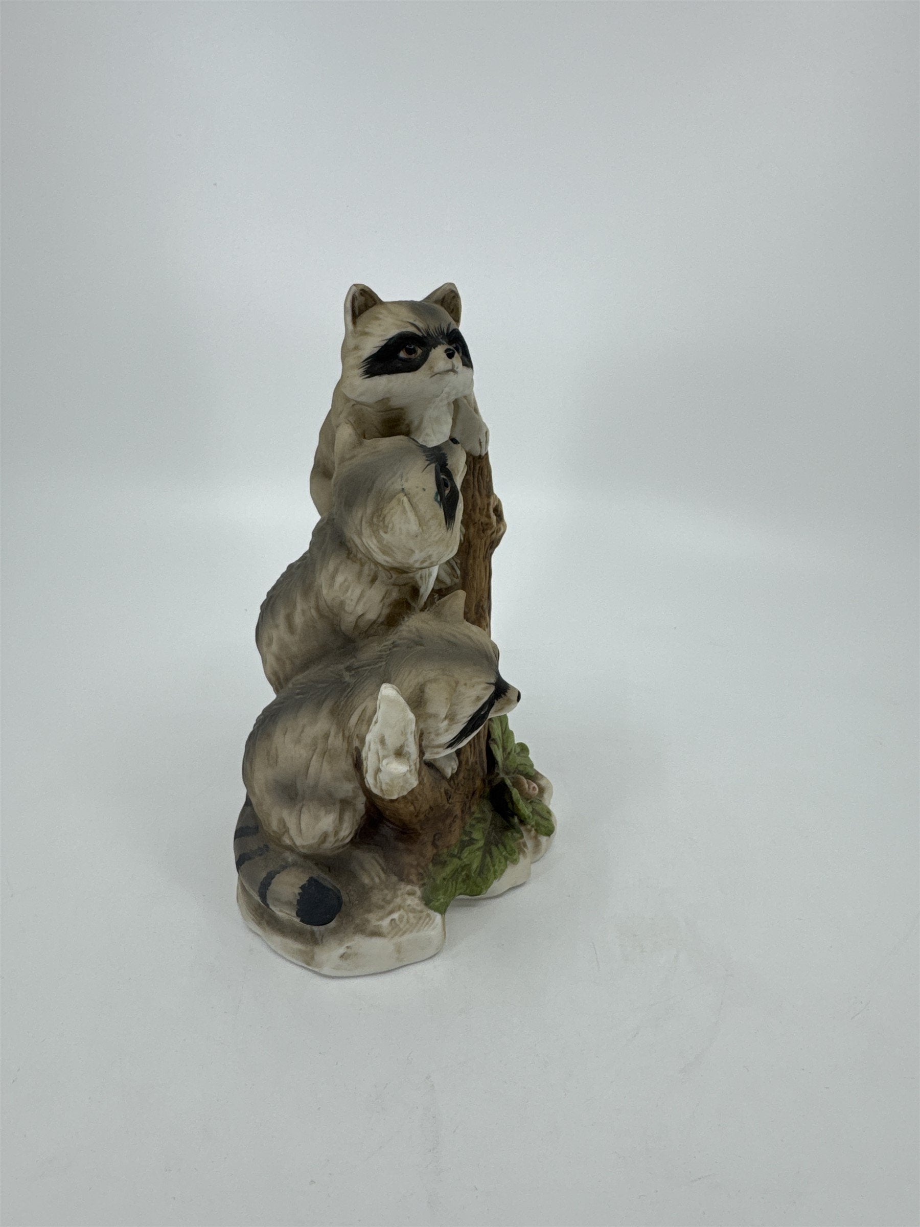 Homco Home Interiors Porcelain Wilderness Figurine 1433 Racoons Family on Log
