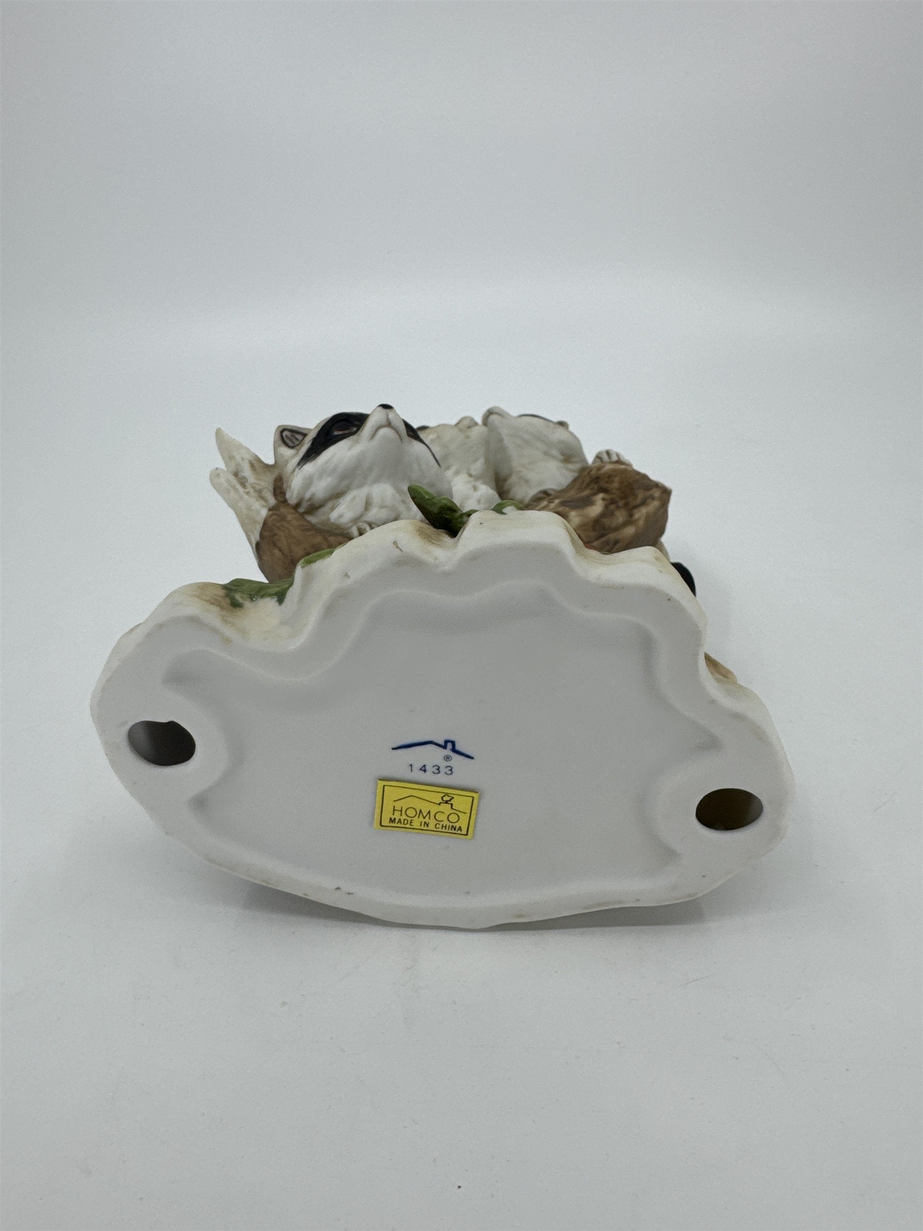 Homco Home Interiors Porcelain Wilderness Figurine 1433 Racoons Family on Log