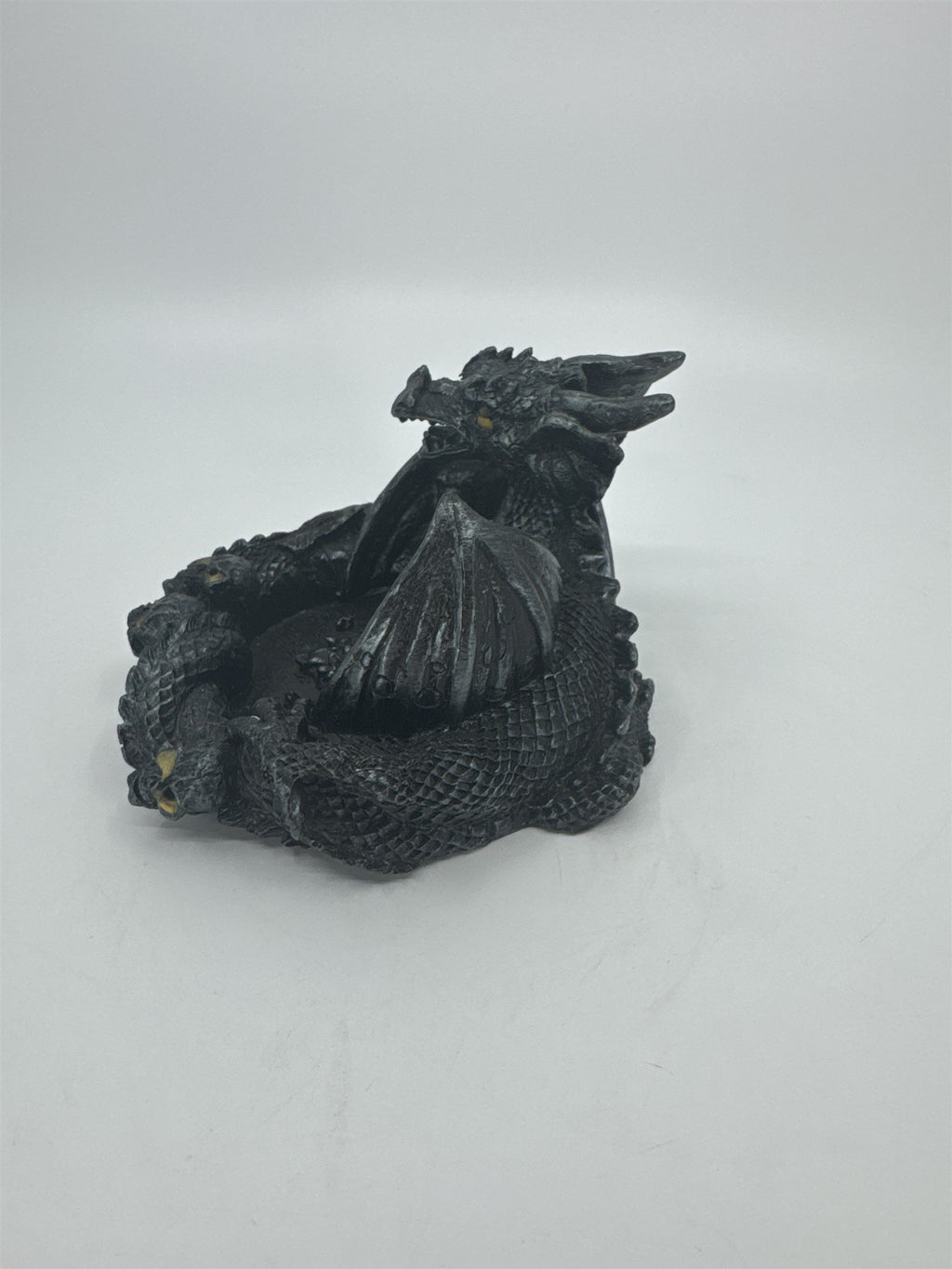 Vintage Resin Dragon Jewelry Dish Devil Tongue Out Skulls Tray Hand Embellished