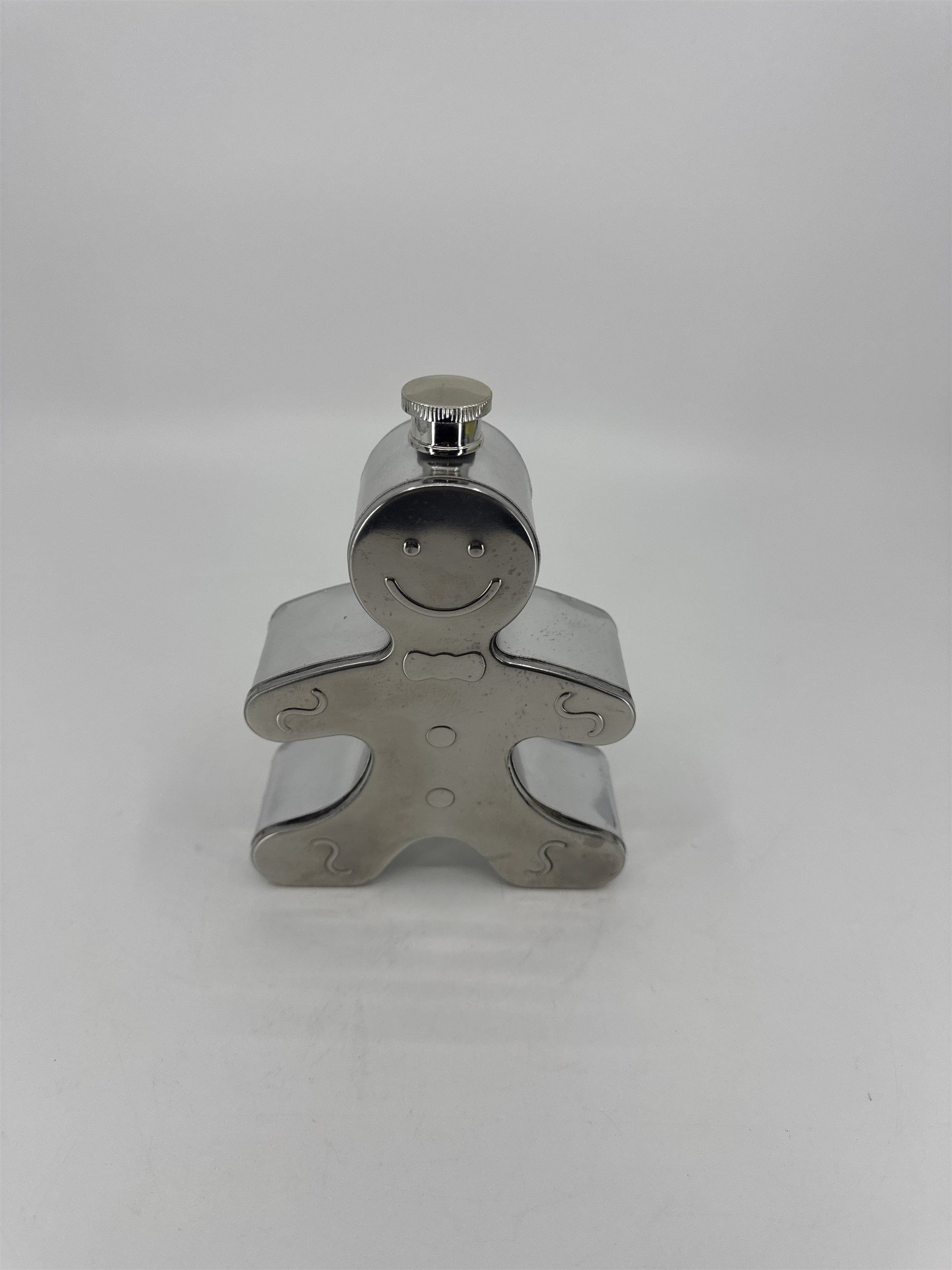 Wembley Gingerbread Man Flash Silver Tone Color Christmas Holiday Gift Flask