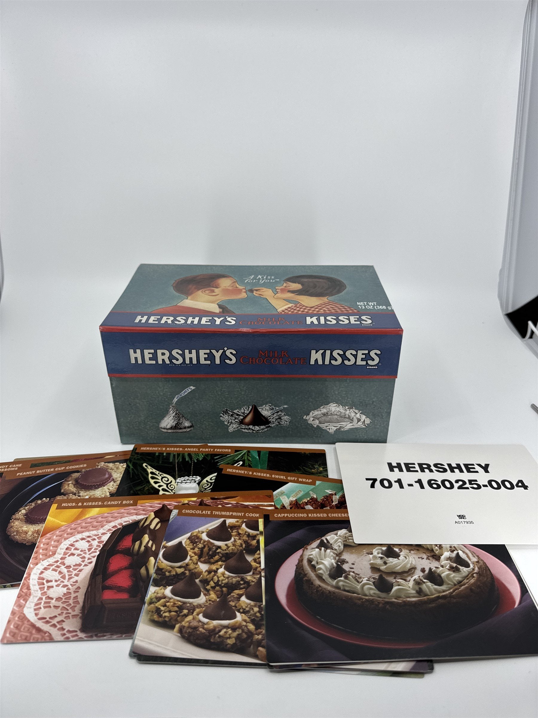 Vintage Hershey's Milk Chocolate Kisses 13oz Empty Box /w HERSHEY Recipe Cards