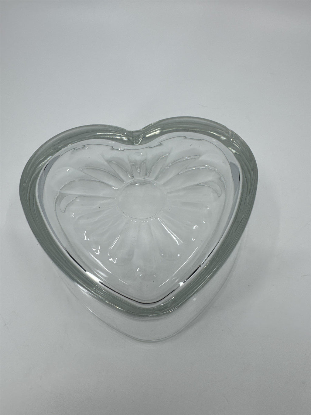 Libbey Libby Clear Glass Heart Shaped Candy Dish Trinket Keepsake Valentine Wedd
