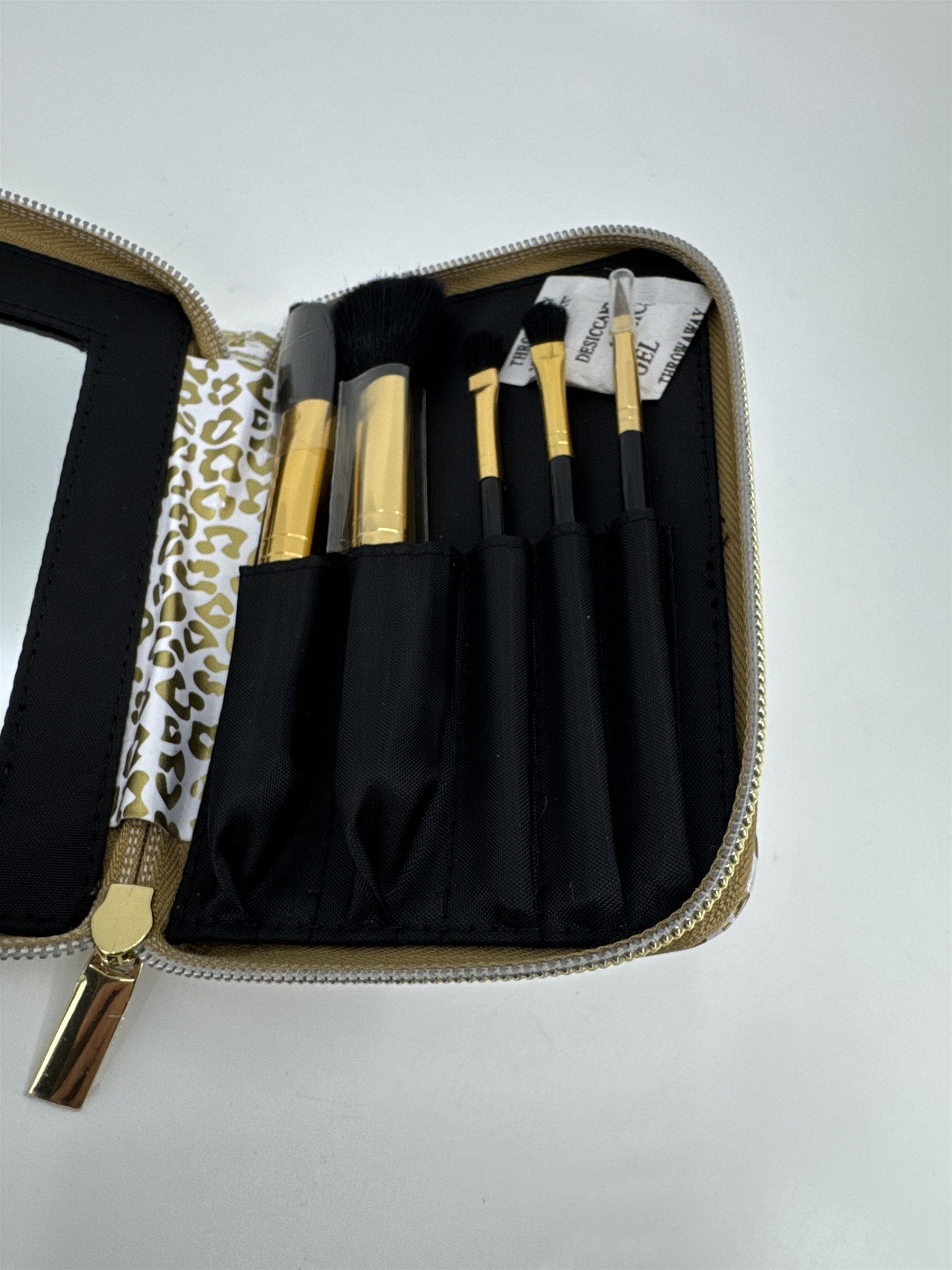Juicy Couture Gold Leopard Cheetah Print Makeup Brush Bag Set /w 5 Brushes