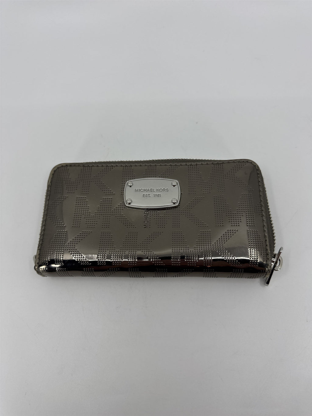 Michael Kors Signature Silver Gray Metallic Shiny Zippering Wallet Silver Accent