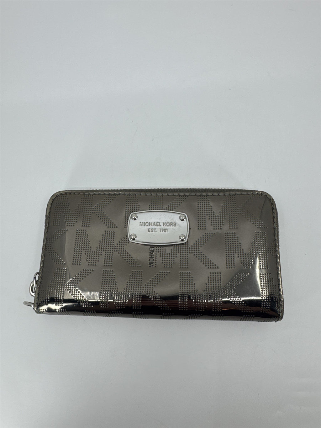 Michael Kors Signature Silver Gray Metallic Shiny Zippering Wallet Silver Accent