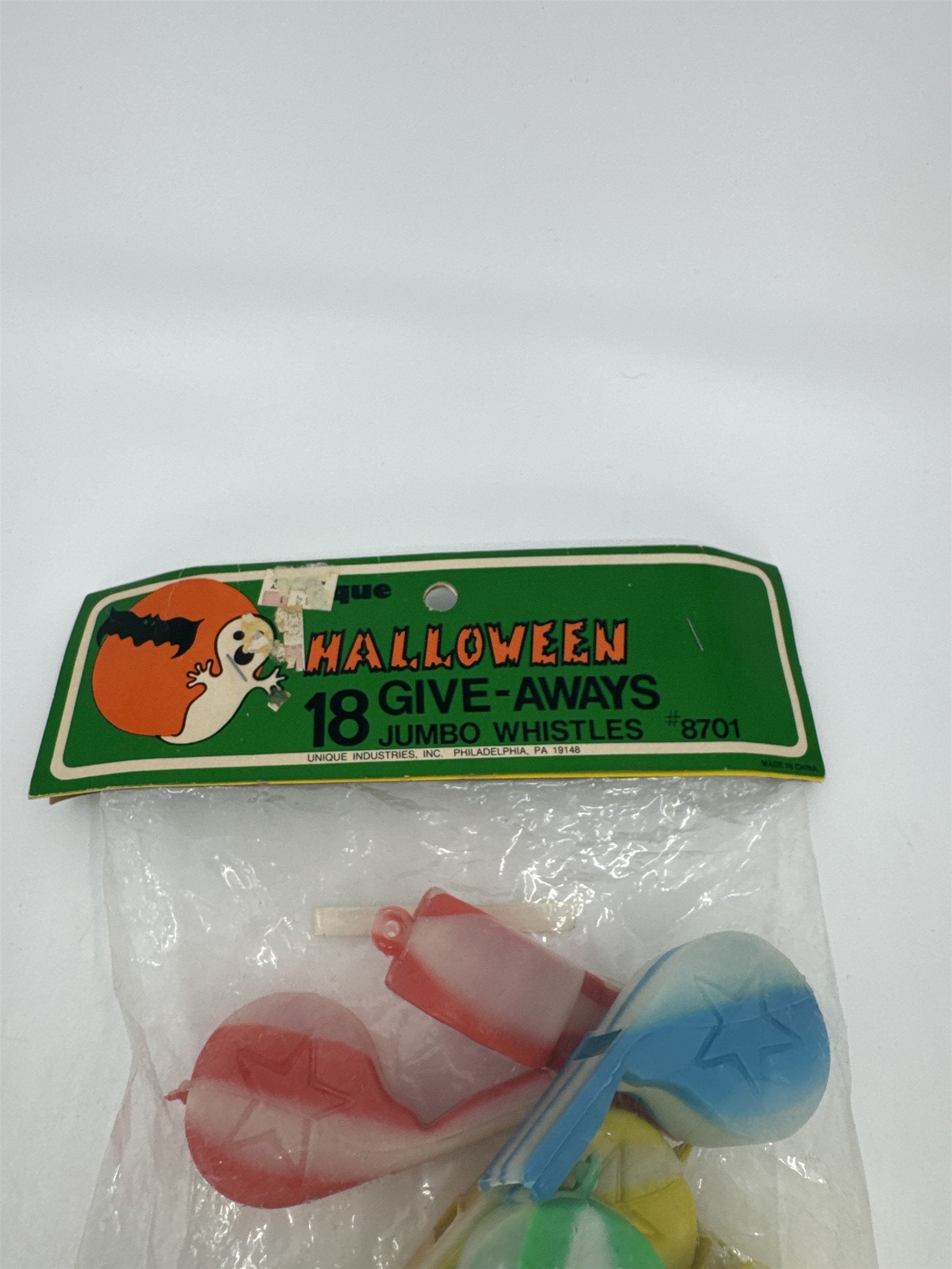Unique Industries Philadelphia 18ct Halloween Give-Aways Jumbo Whistles #8701