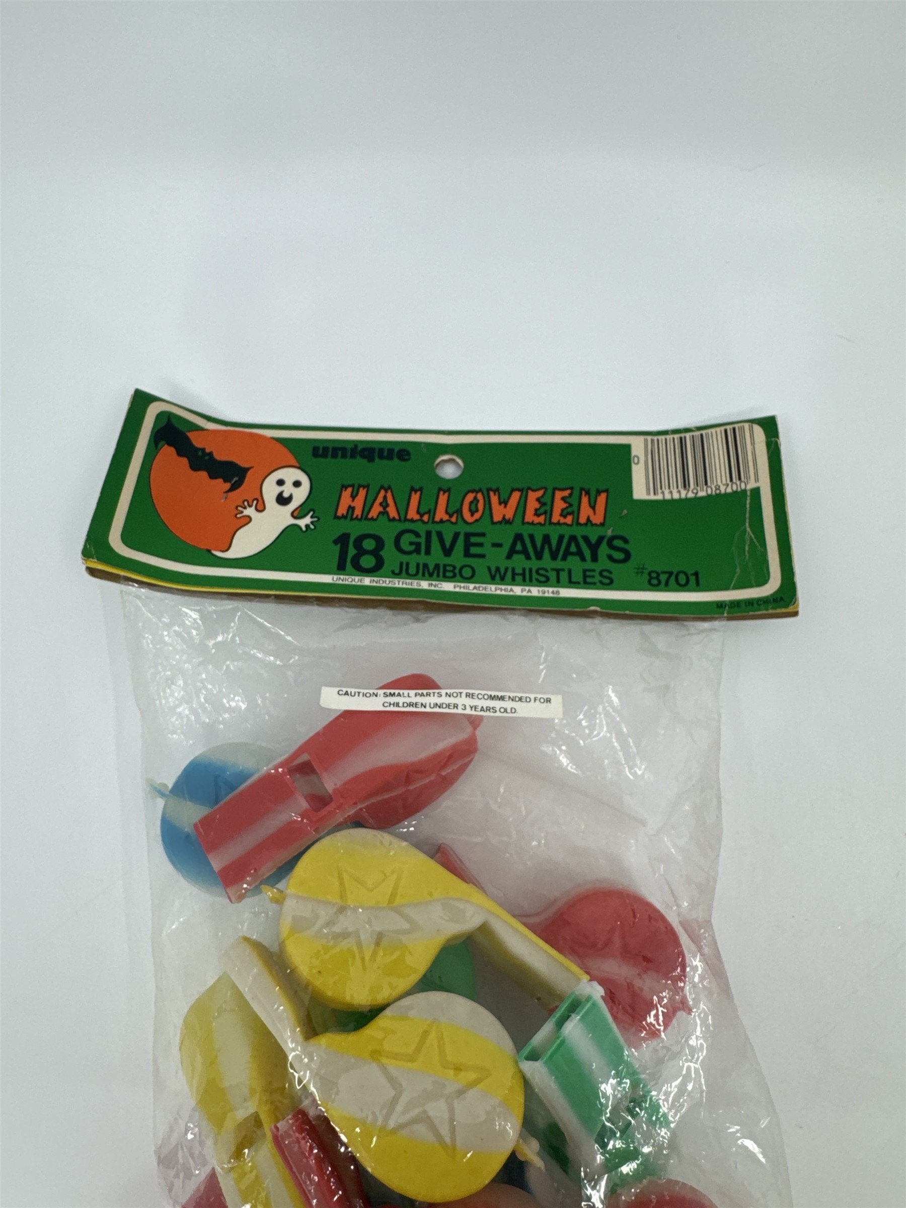 Unique Industries Philadelphia 18ct Halloween Give-Aways Jumbo Whistles #8701