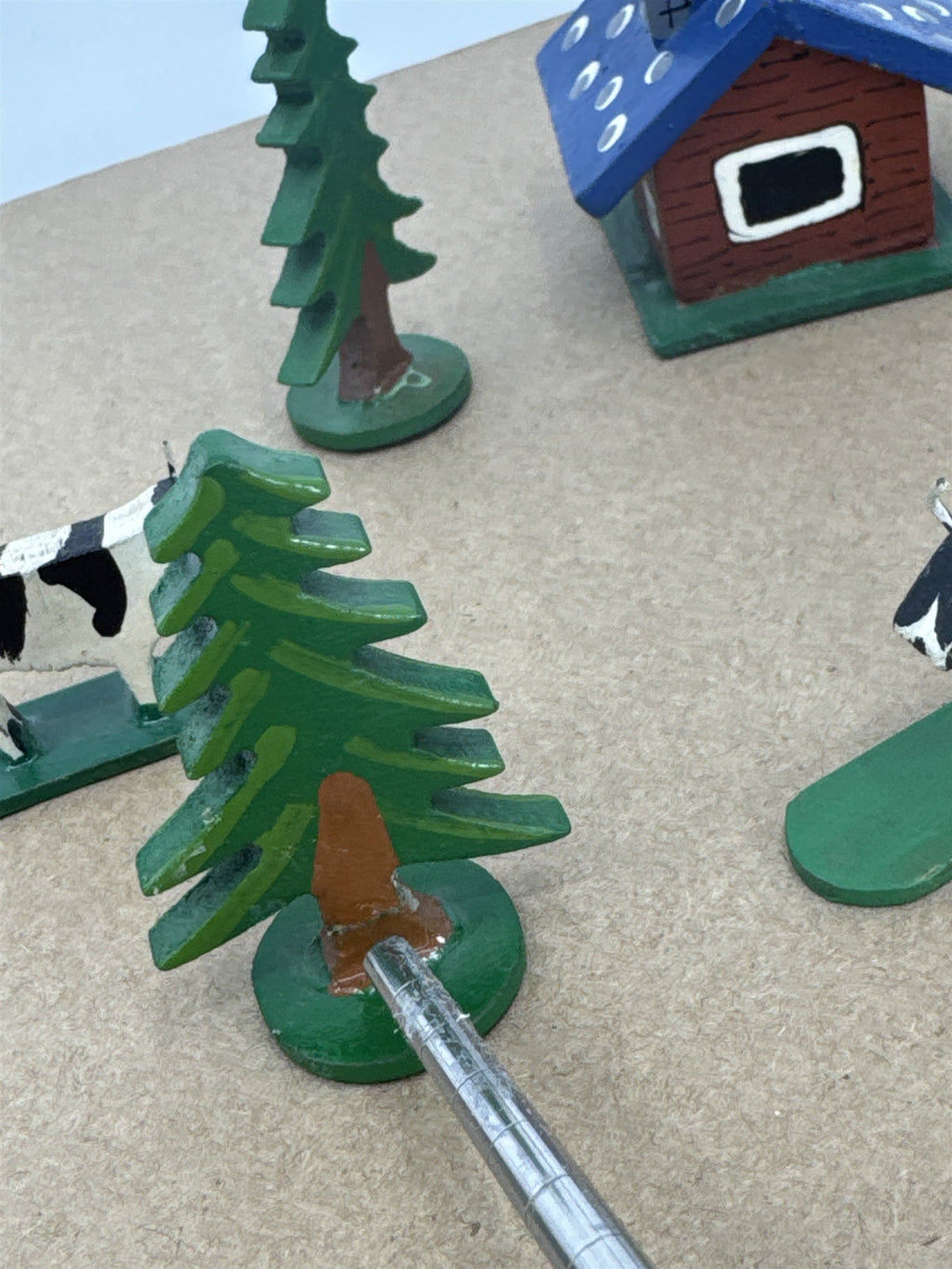 Japan Putz Wooden Mini Village Pieces 2x Houses, 3x Fences, 2x Cows, 4x Trees