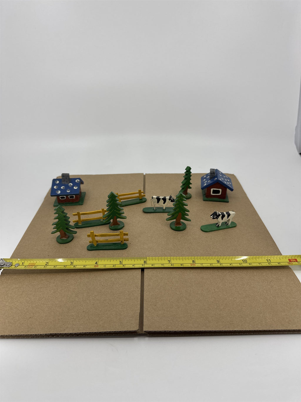 Japan Putz Wooden Mini Village Pieces 2x Houses, 3x Fences, 2x Cows, 4x Trees