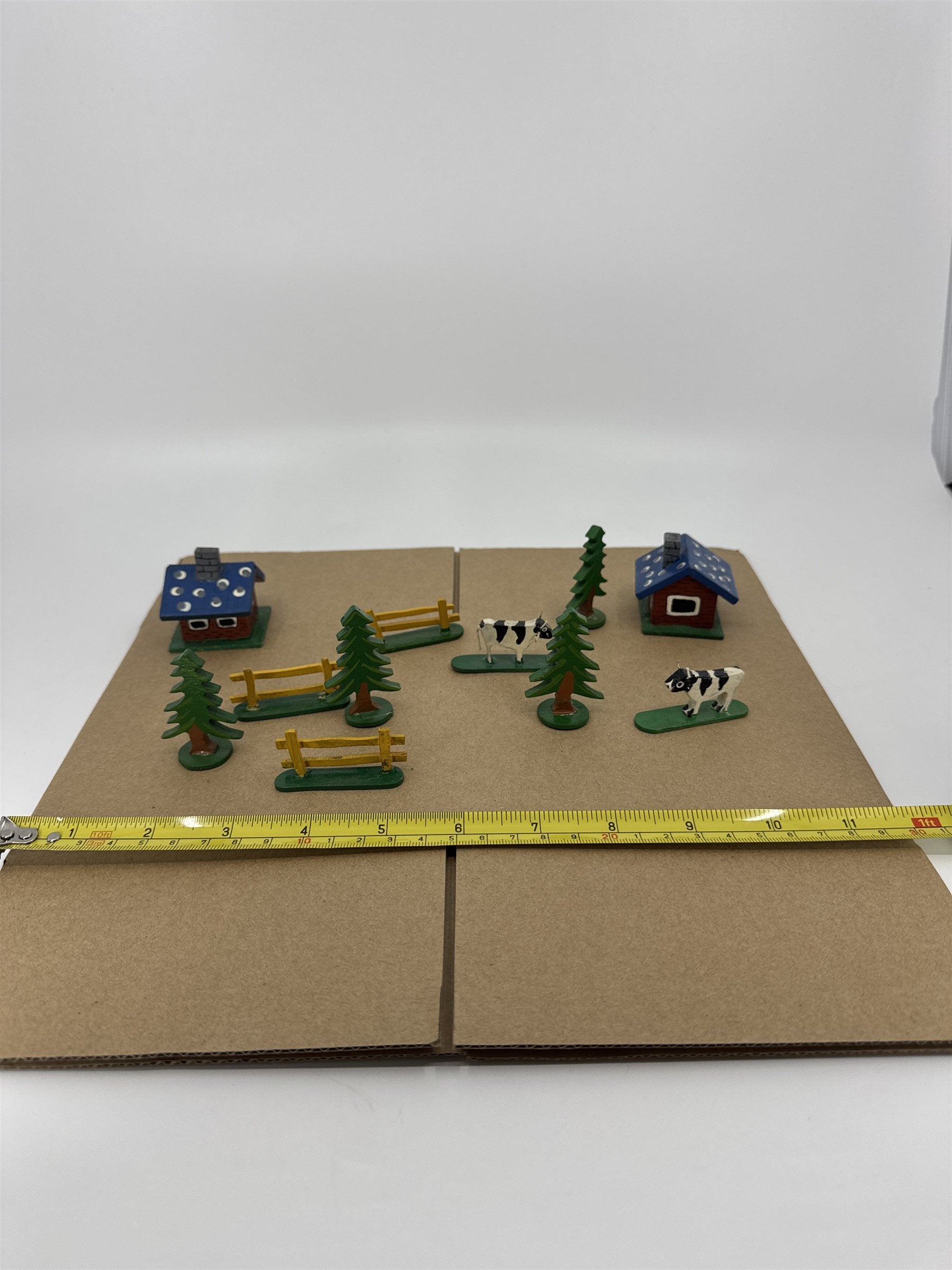 Japan Putz Wooden Mini Village Pieces 2x Houses, 3x Fences, 2x Cows, 4x Trees