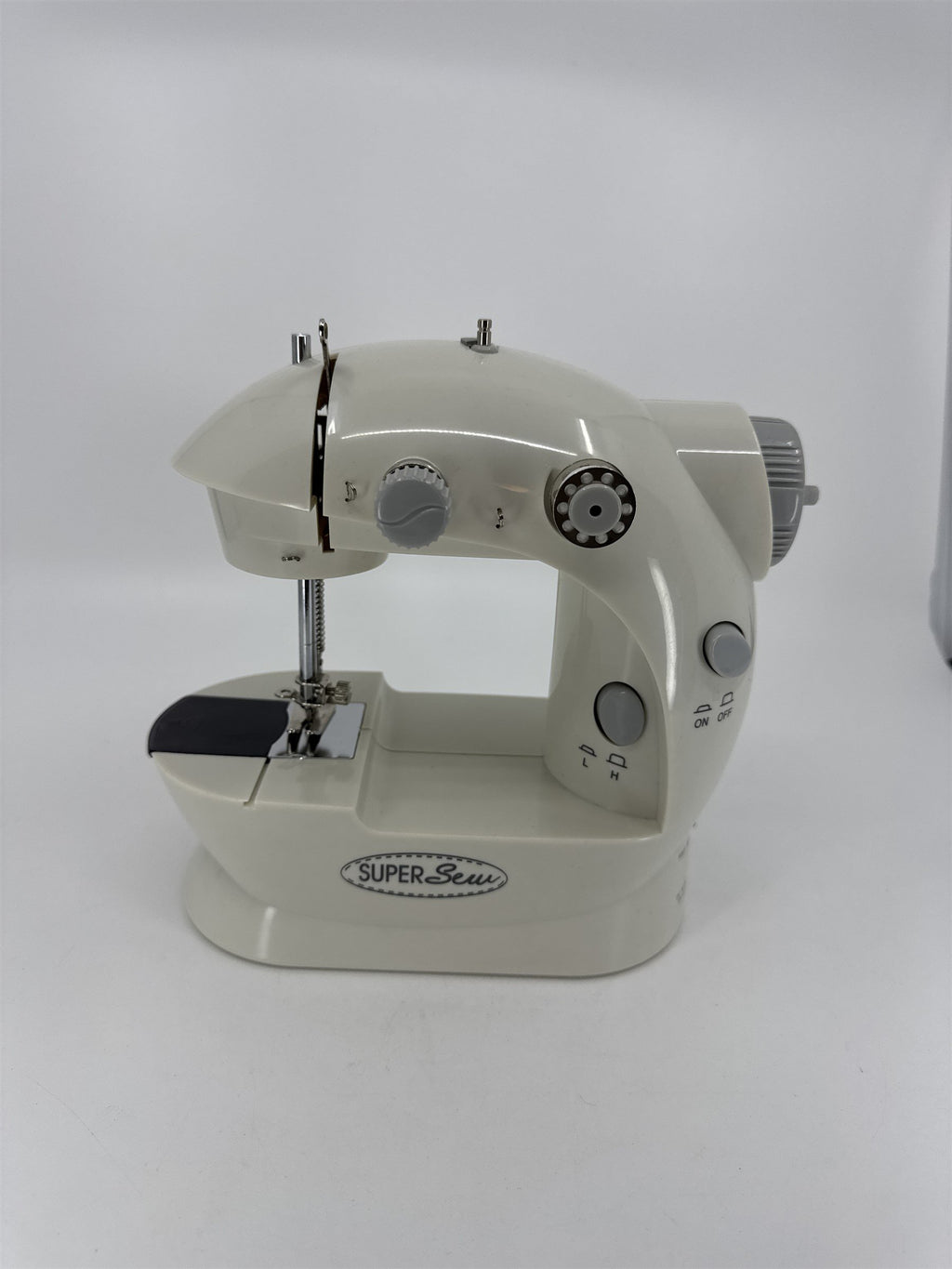 Super Sew Simple Sewing Machine with Foot Pedal AA Battery(AC Adapter Not Incl.)