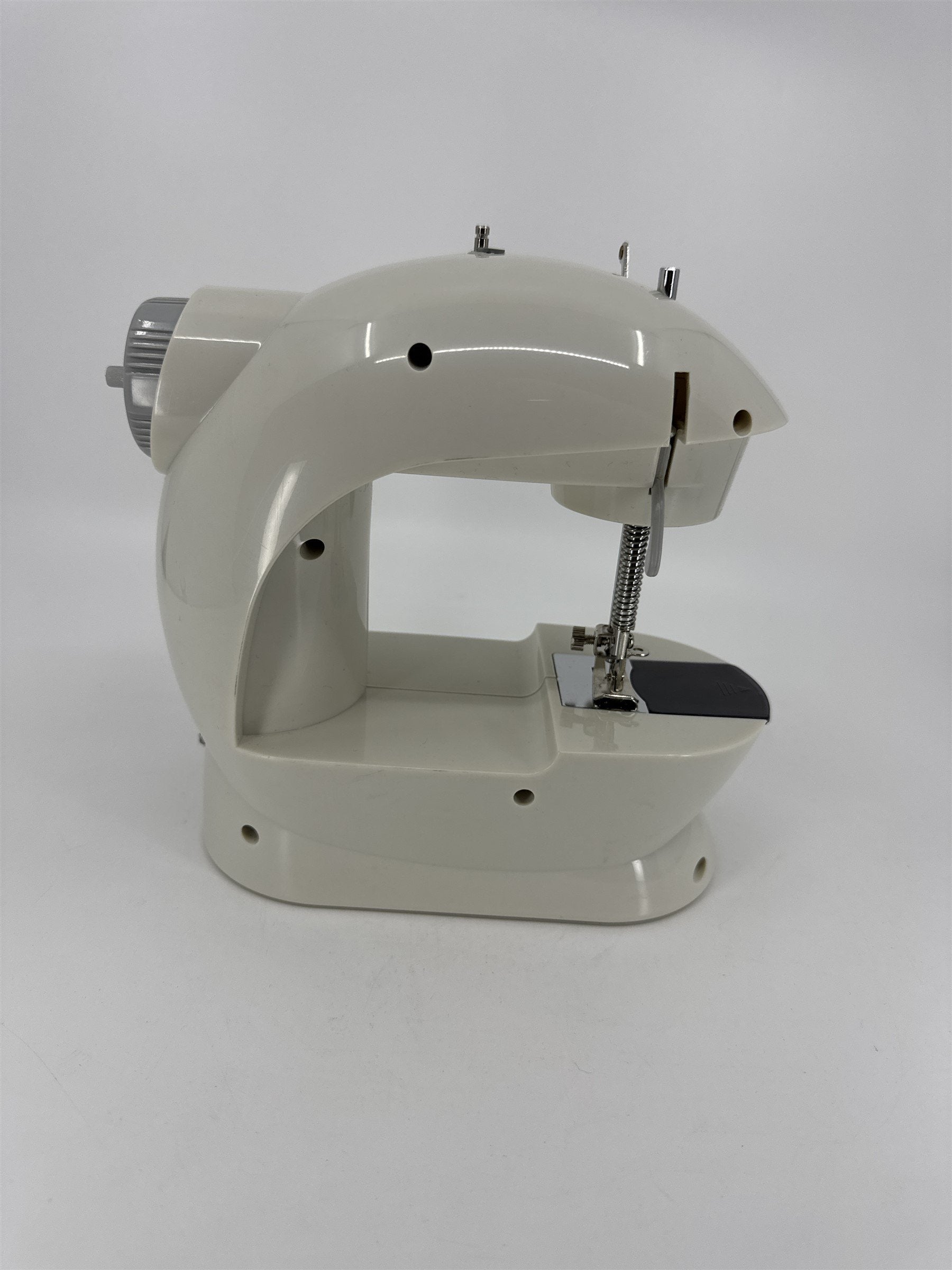 Super Sew Simple Sewing Machine with Foot Pedal AA Battery(AC Adapter Not Incl.)