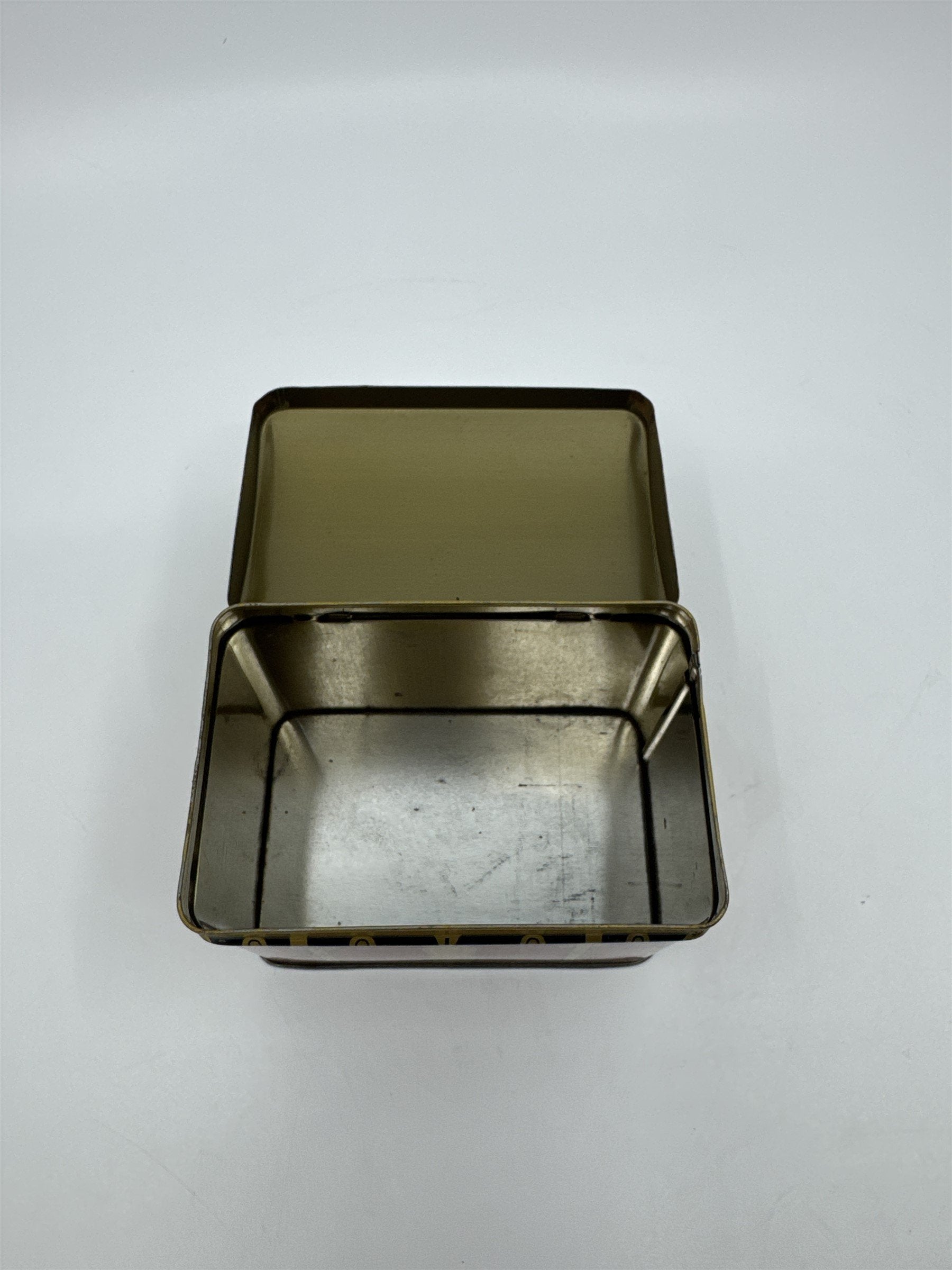 Vintage Swee-Touch-Nee Tea Empty Tin The Consolidated Tea Co Aristocrat of Tea