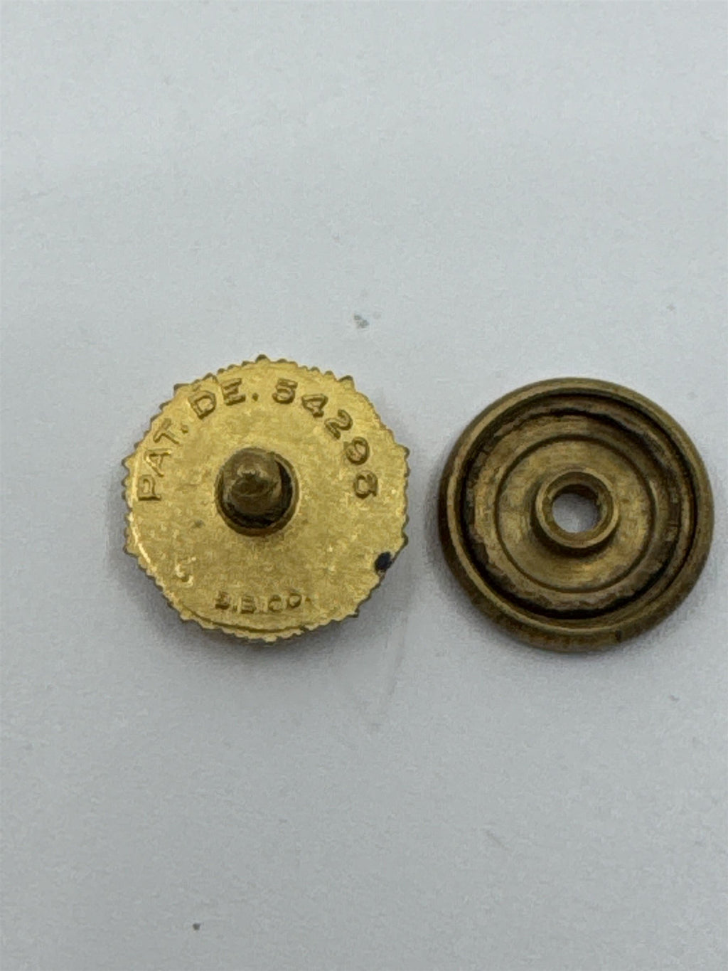 Vintage American Legion Screw Back Lapel Collar Hat Pin RF1059