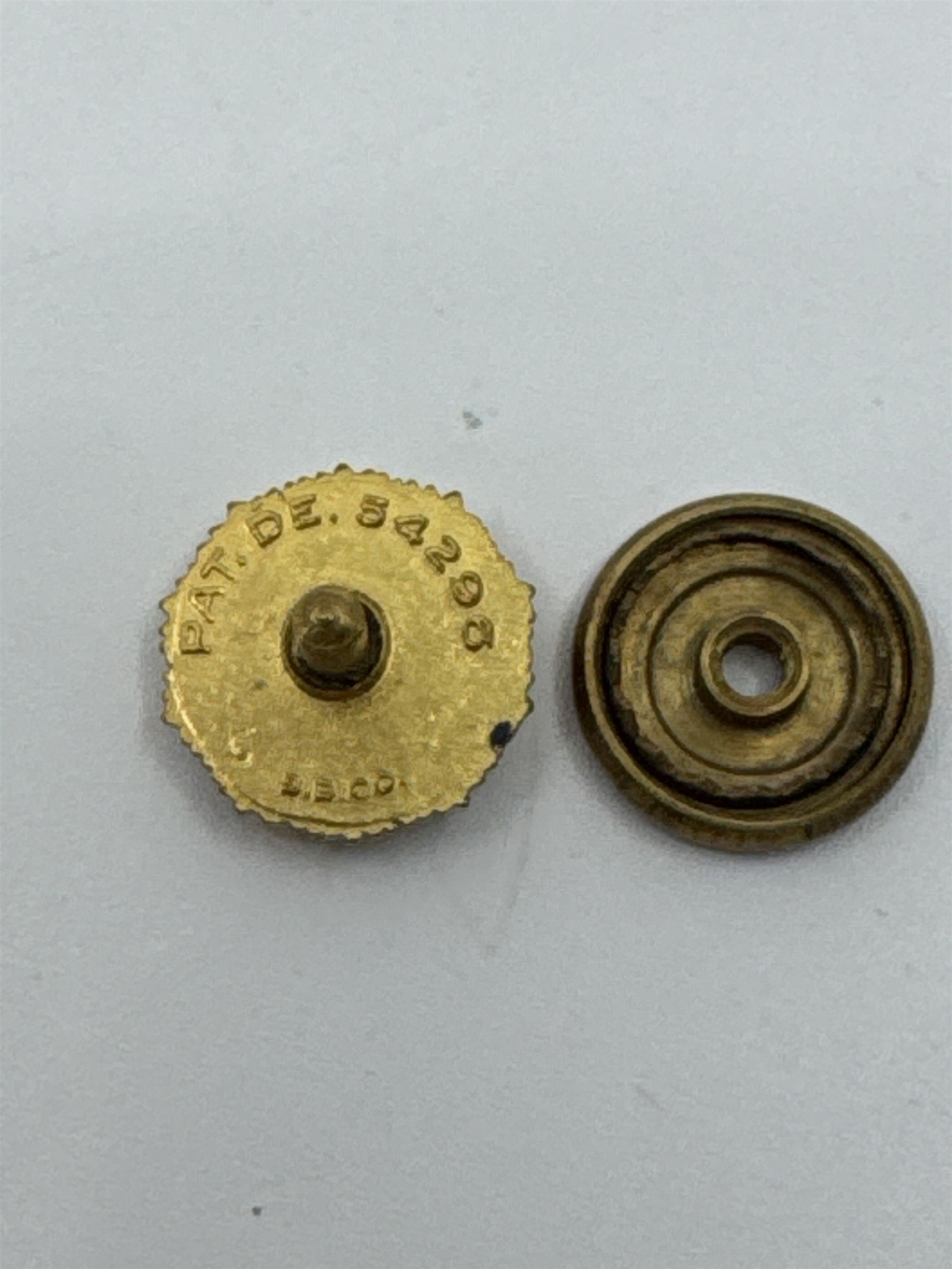 Vintage American Legion Screw Back Lapel Collar Hat Pin RF1059