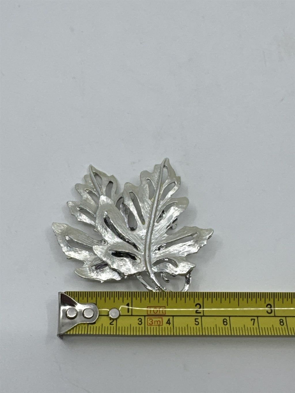 Vintage Silver Toned Autumn Maple Leaf Leaves Brooch Pin