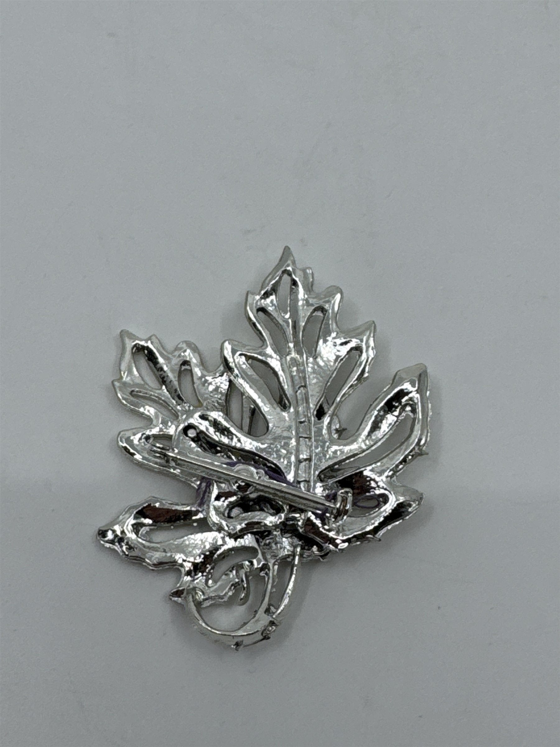 Vintage Silver Toned Autumn Maple Leaf Leaves Brooch Pin