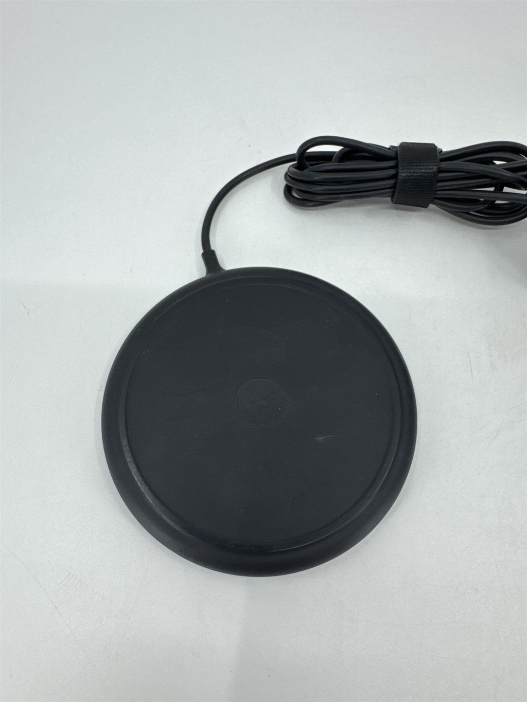 Mophie Wireless Qi Charging Pad for Smartphones WRLS-CHGPAD-AC