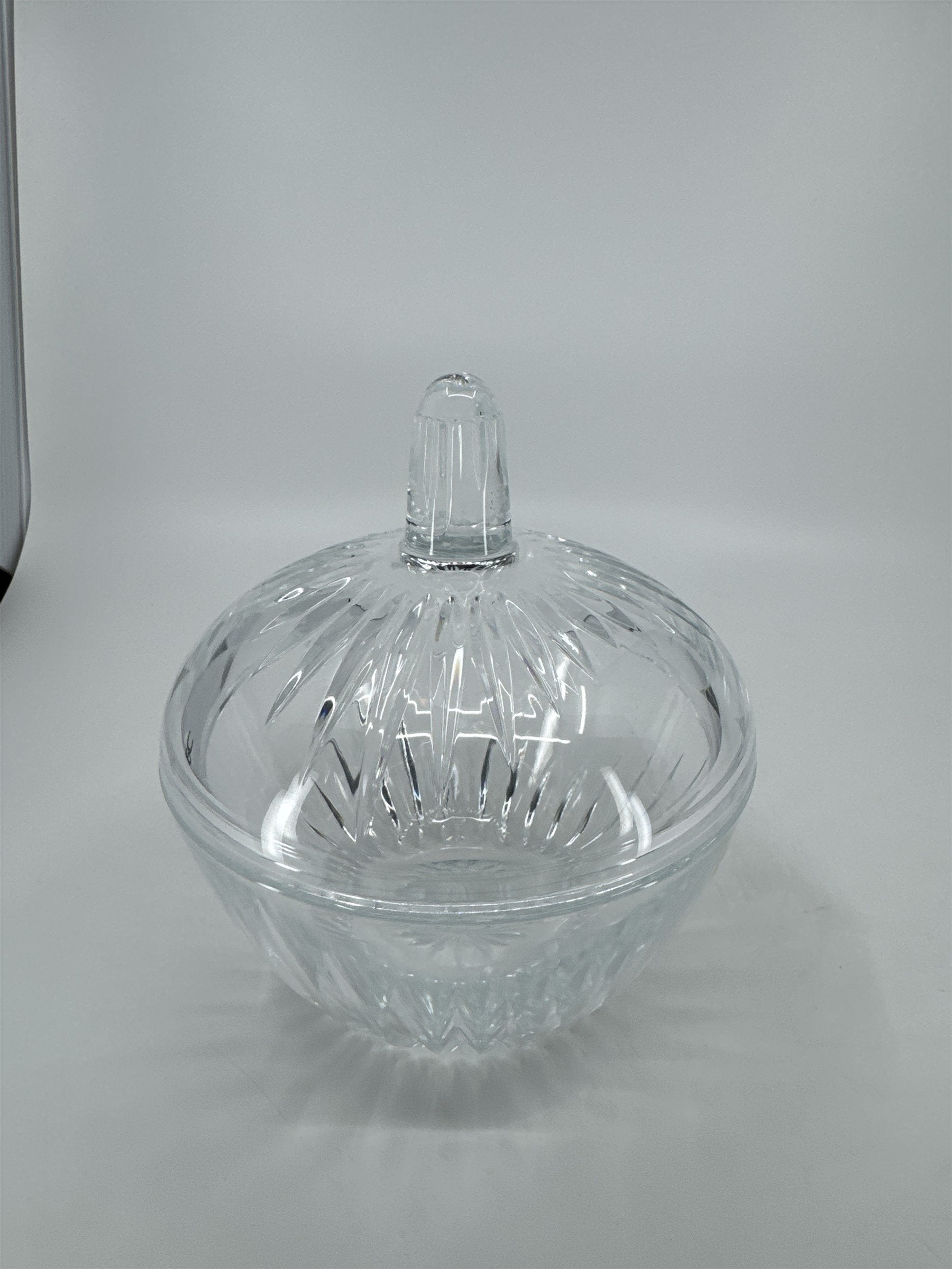 AUSTRIA Crystal de Flandre Bonbonniere Covered Candy Dish Made in France