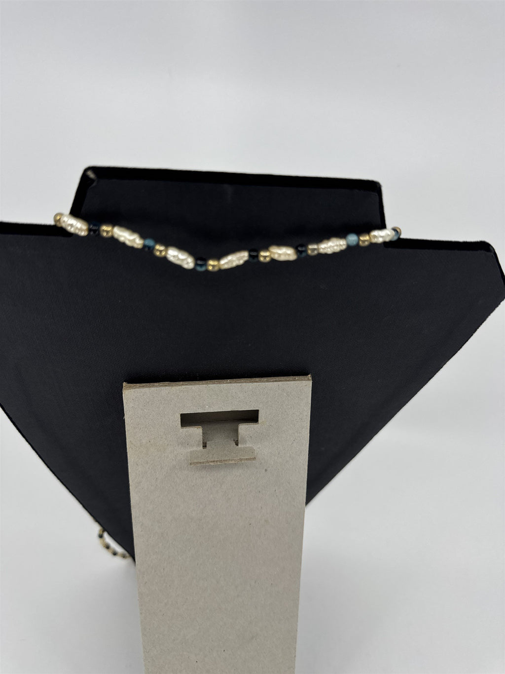 Vintage Tiny Faux Beaded White/Gold/Blue Necklace Estate Costume Jewelry