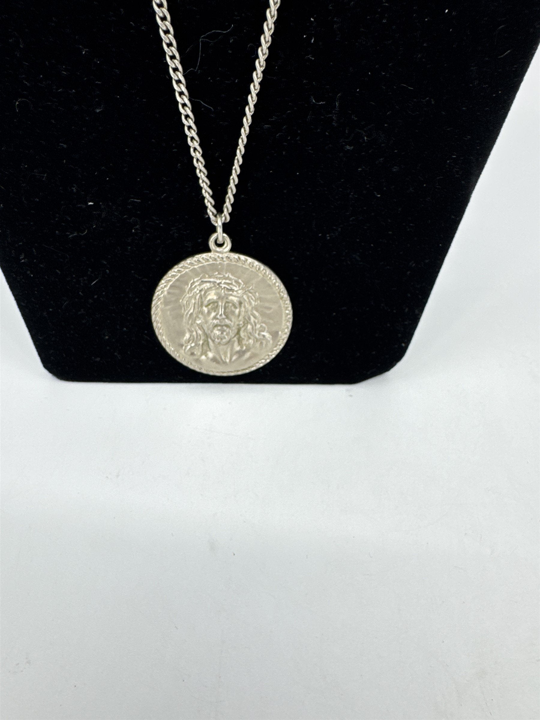 Vintage Metal Silver-Toned Jesus Commemorative Pendant Necklace