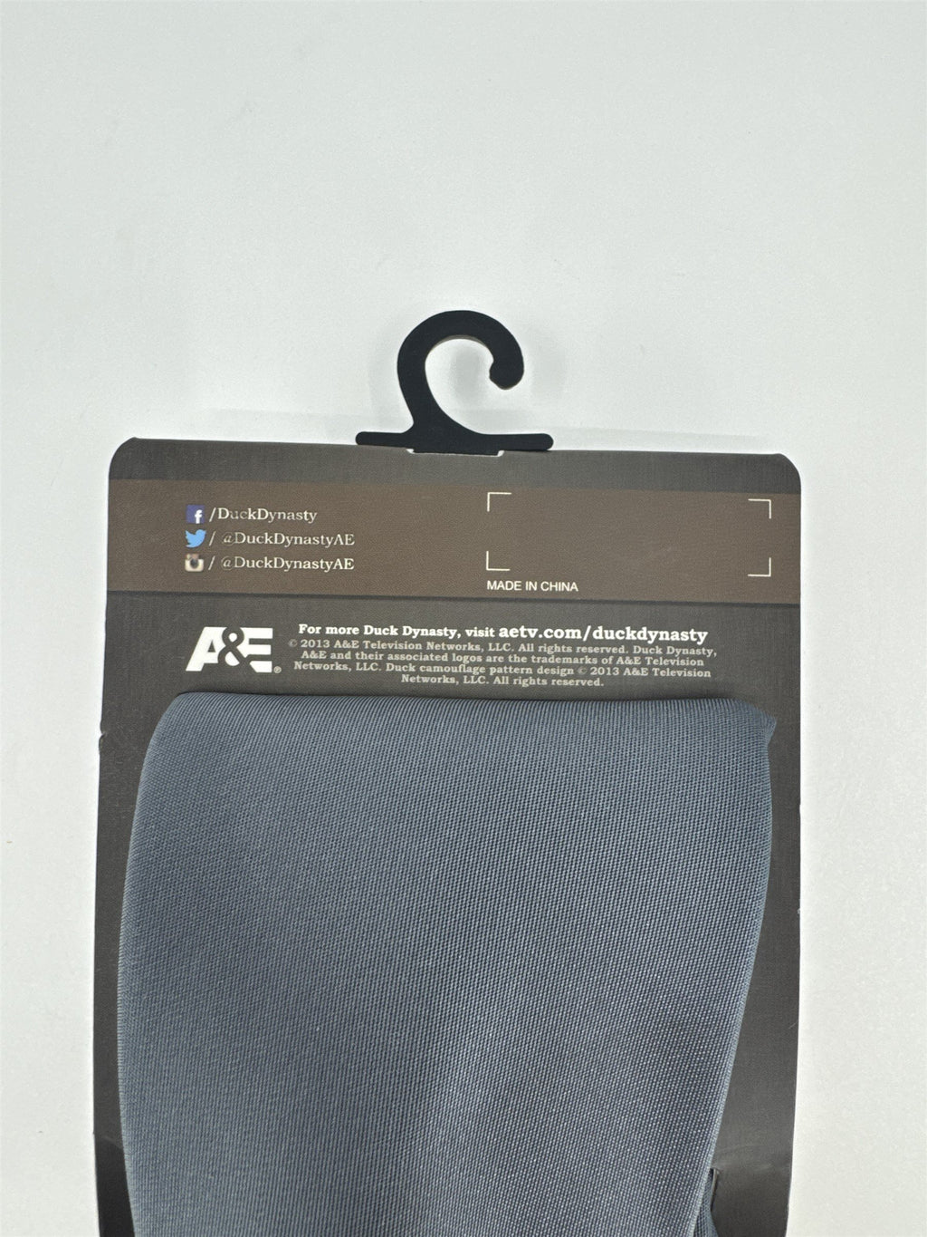 A&E Duck Dynasty Mens Tie I'm A Frog's Nightmare Jase Gray/Black Tie