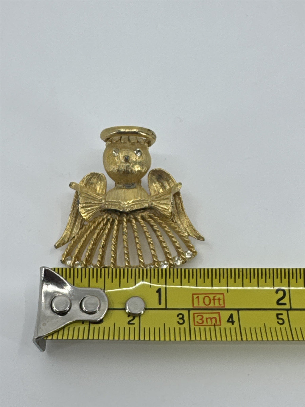 Vintage Gold-Tone Rhinestone Angel /w Halo and Rhinestones Brooch (Missing Gem)