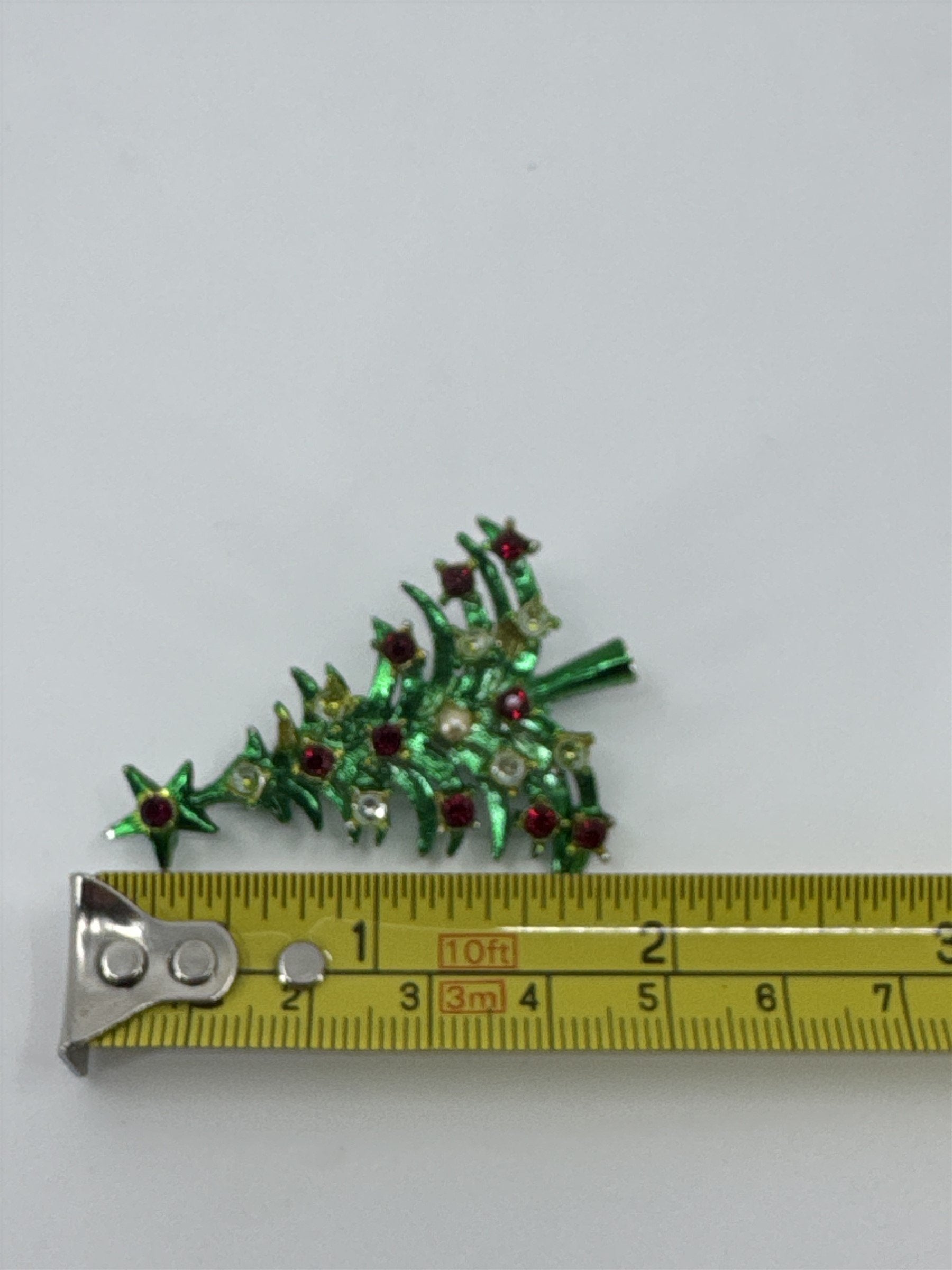 Vintage Mylu Christmass Tree Enameled Rhinestone Pearl Green Tree Brooch Pin