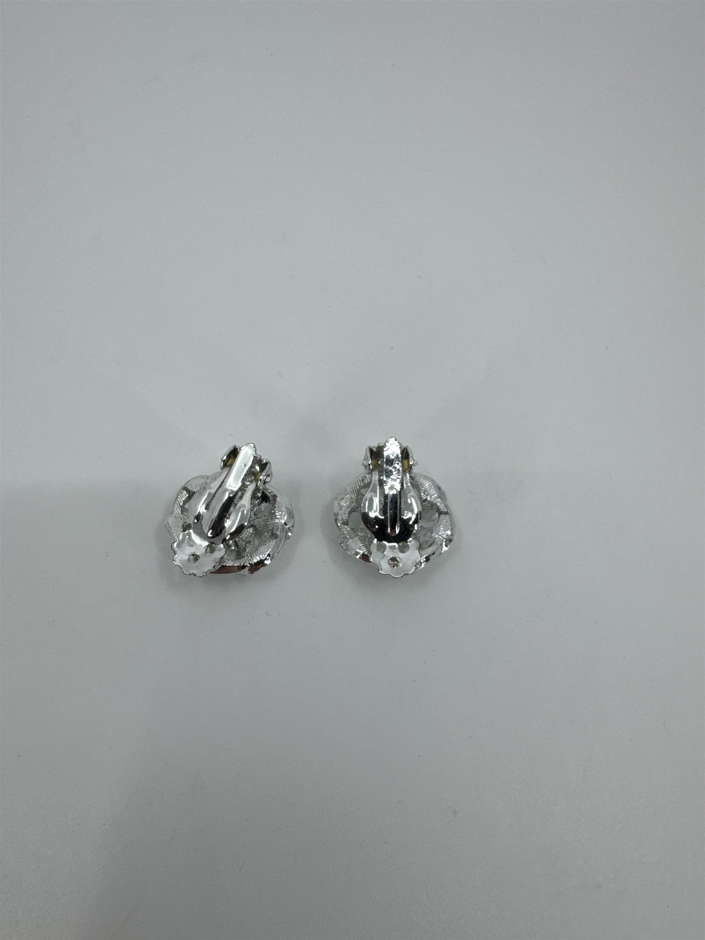 Vintage Silver-Toned Floral Whirl Wind Clip-On Earrings Costume Jewelry