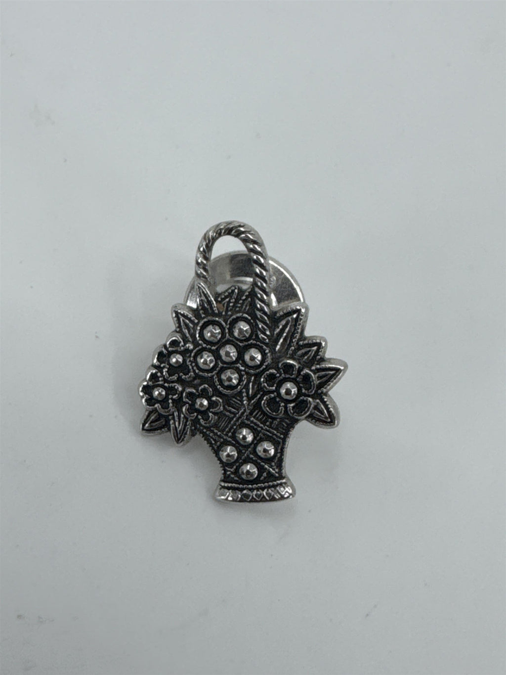 Vintage AVON Silver Toned Flower Basket Floral Brooch Lapel Pin Mothers Day