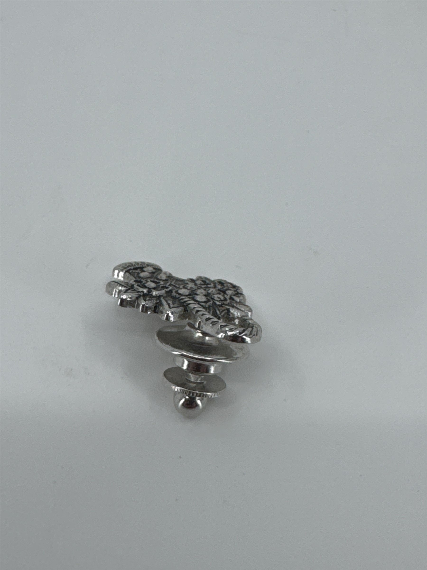 Vintage AVON Silver Toned Flower Basket Floral Brooch Lapel Pin Mothers Day
