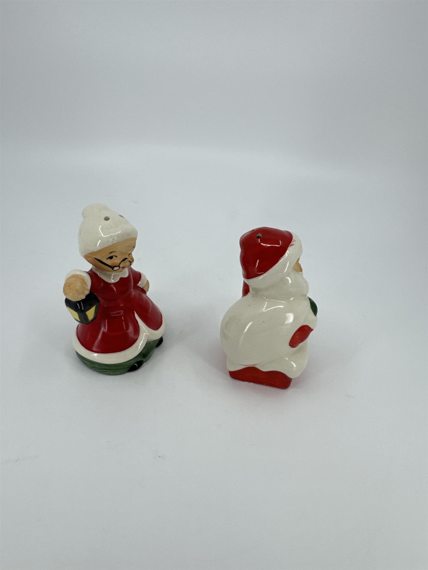 Vintage Lefton Exclusives Japan Santa and Mrs. Claus LAMP Salt Pepper Shakers