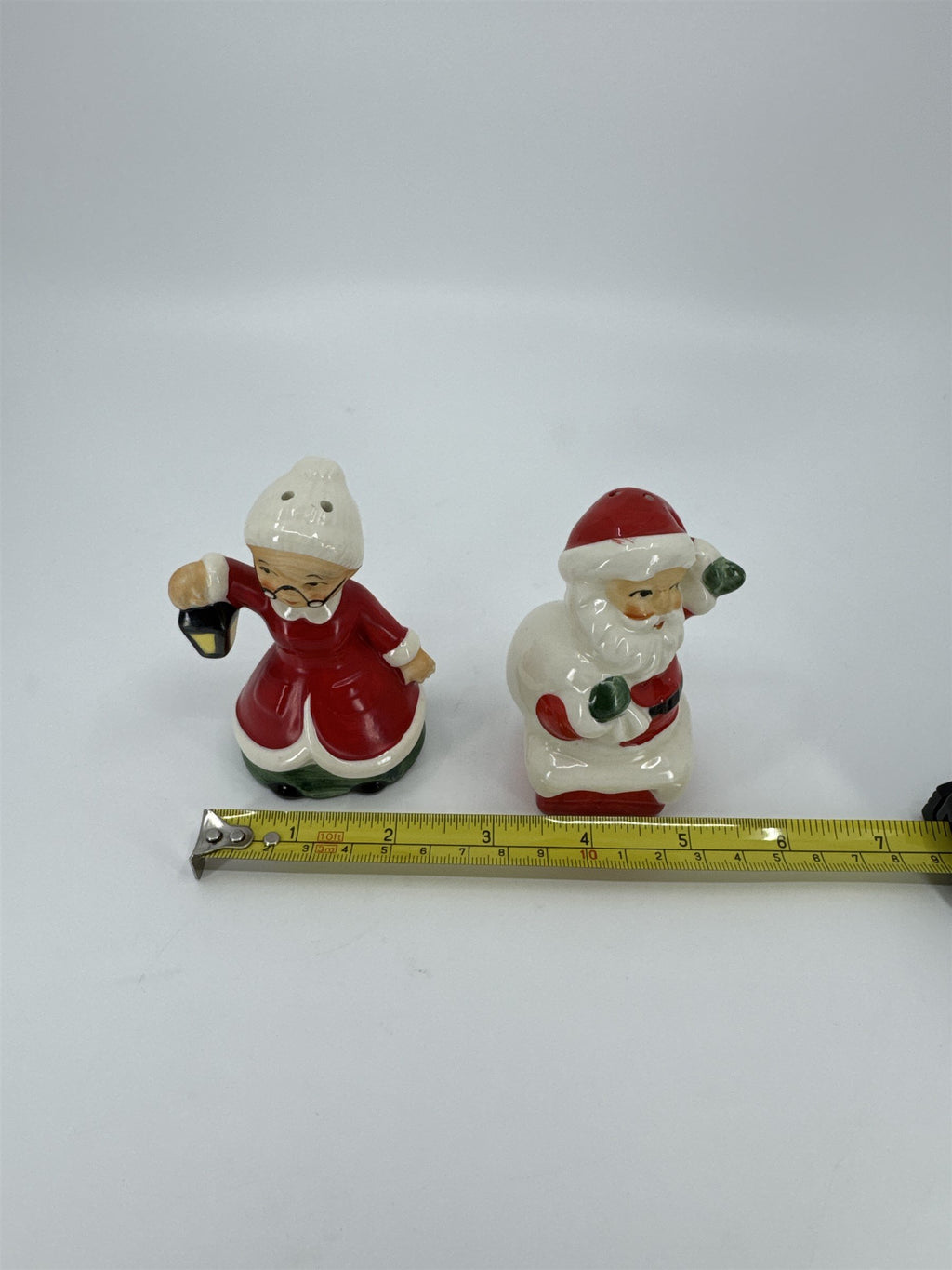 Vintage Lefton Exclusives Japan Santa and Mrs. Claus LAMP Salt Pepper Shakers