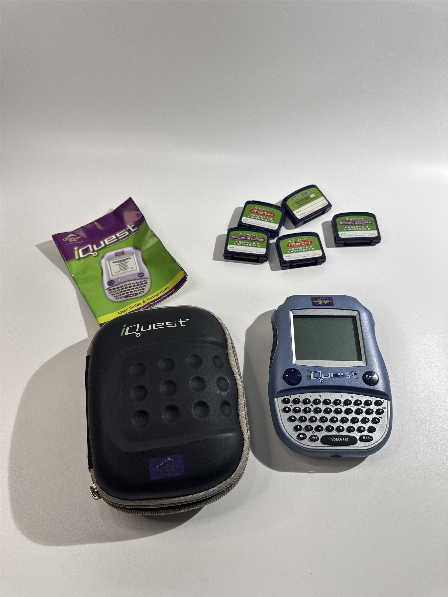 Quantum Leap iQuest Handheld Console Bundle w/ 5 Cartridges & Carrying Case