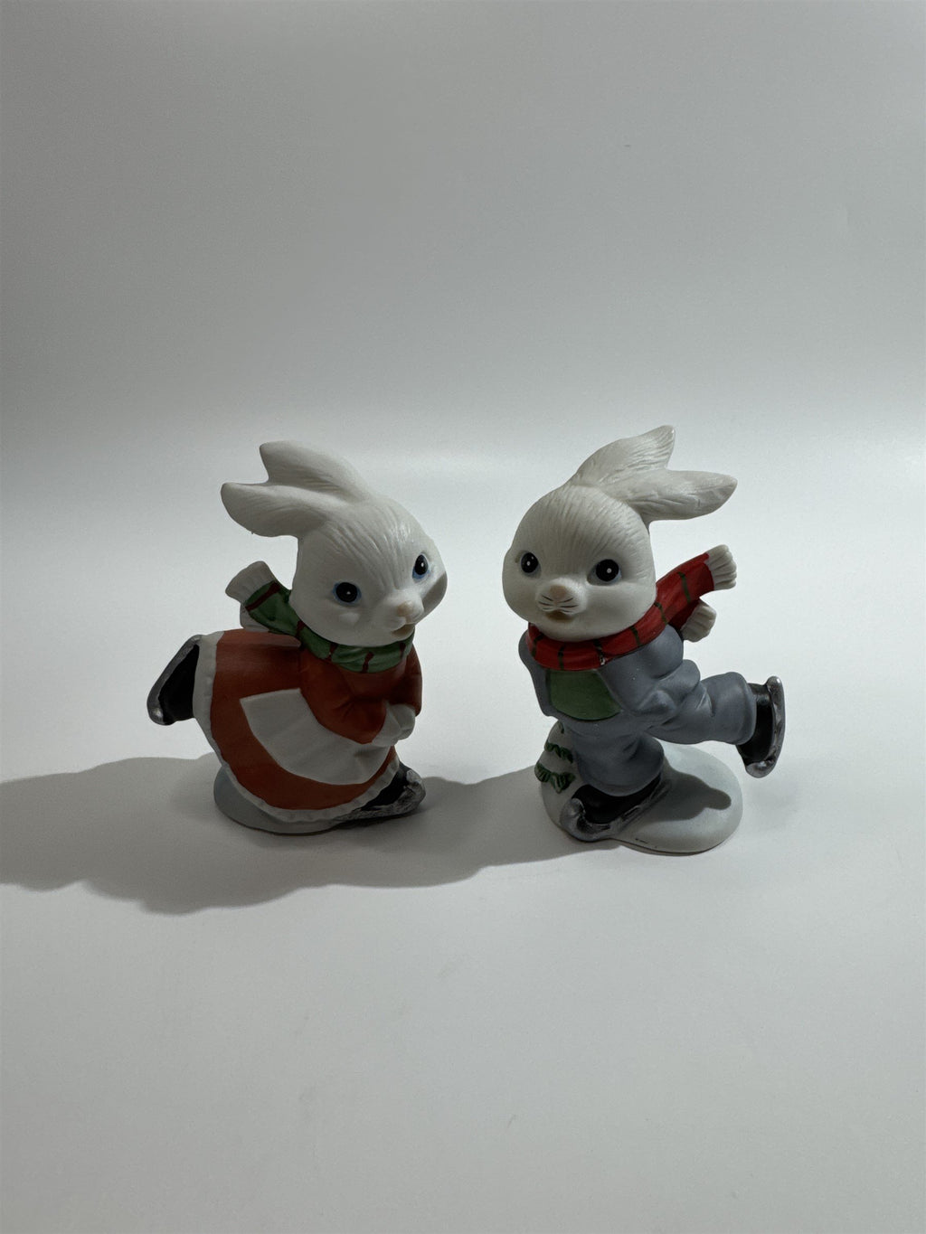 Vintage Homco Home Interiors Bunny Rabbit Ice Skaters Figurines #5305 Christmas