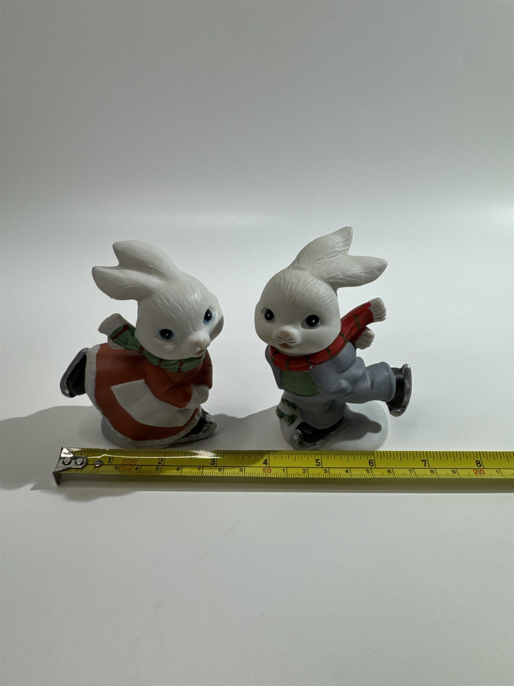 Vintage Homco Home Interiors Bunny Rabbit Ice Skaters Figurines #5305 Christmas