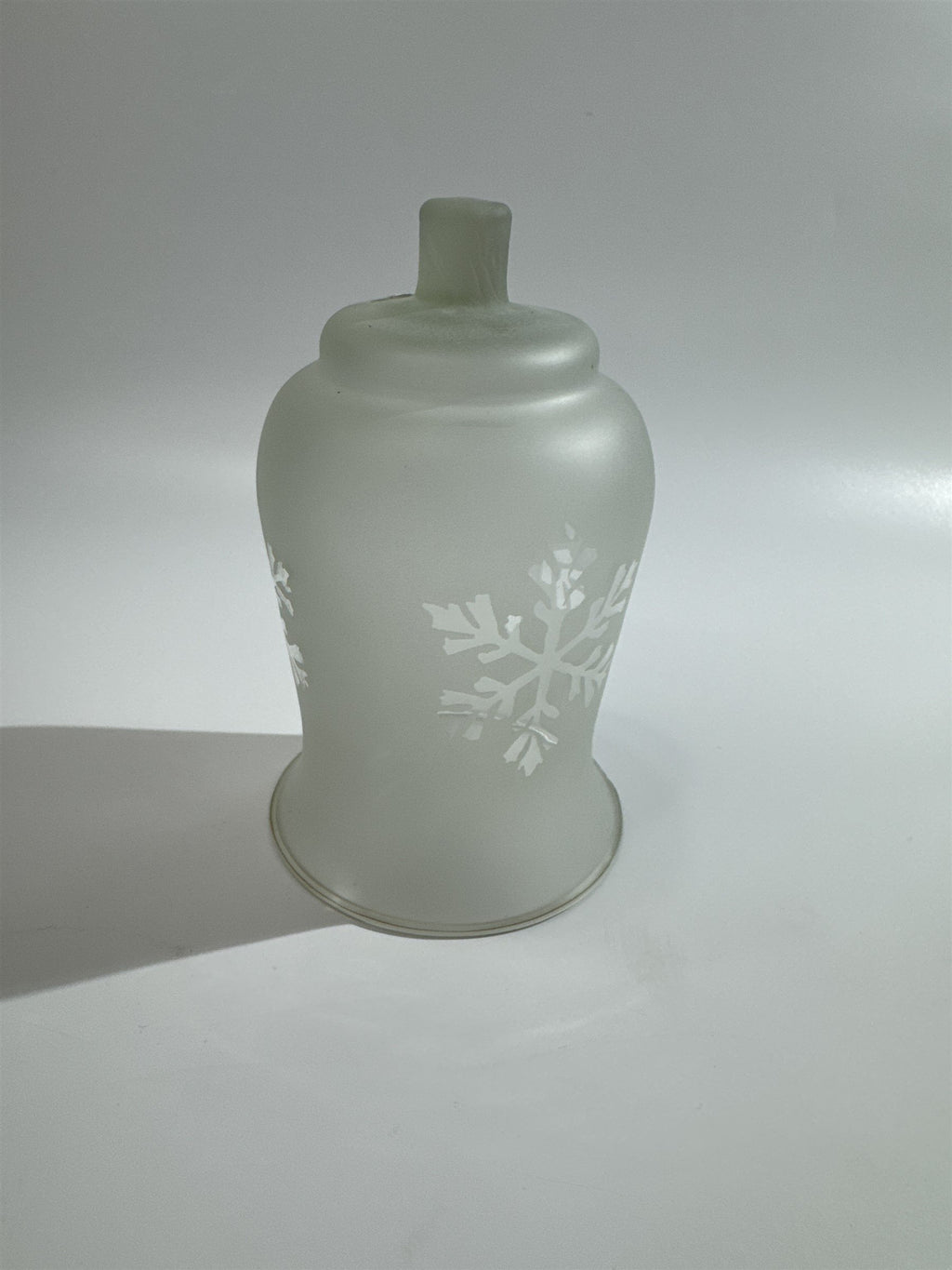 Vintage Homco Home Interiors Peg Votive Candle Holder Frosted Glass Snowflakes